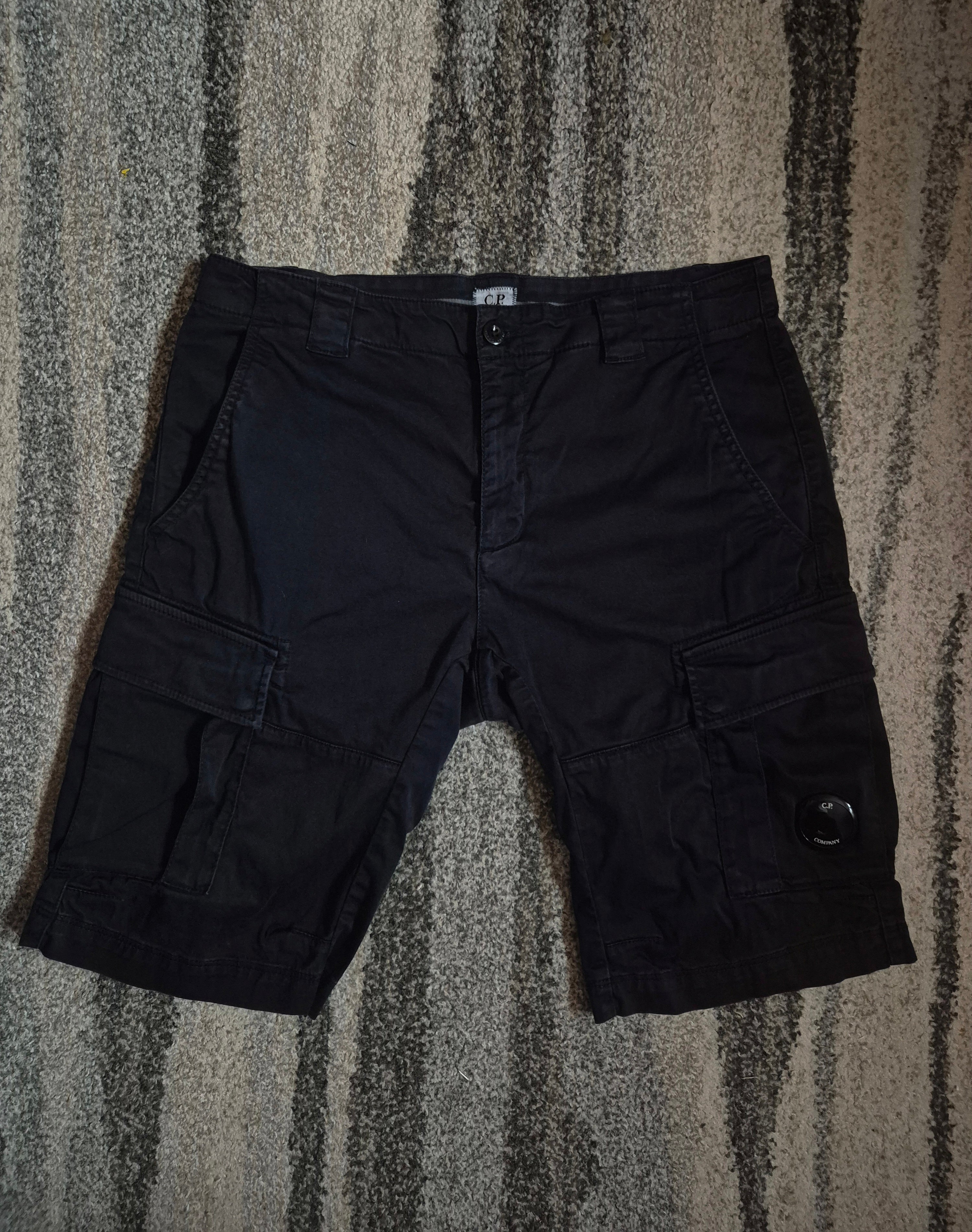 C.P. Company Shorts Navy 48