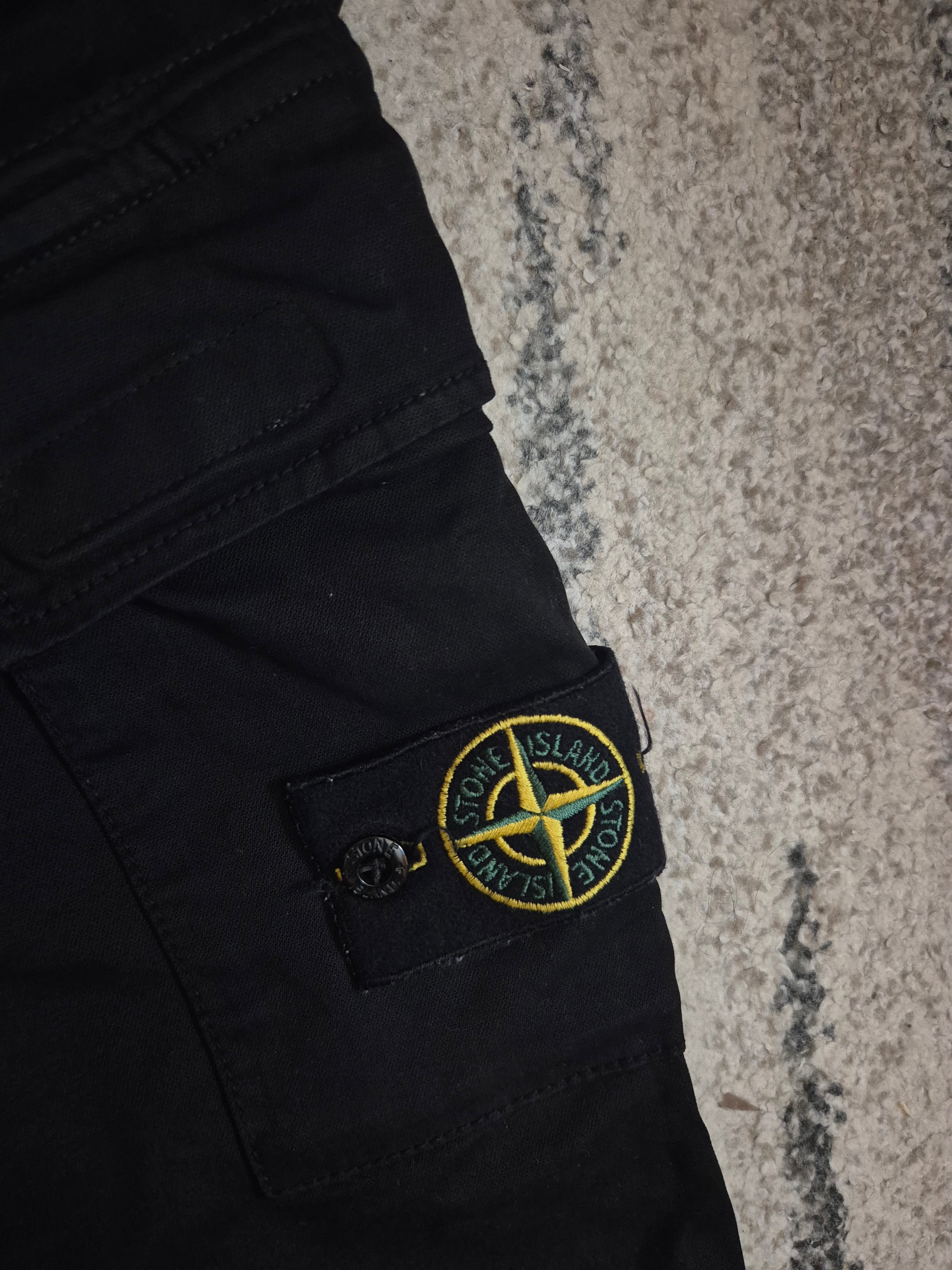 Stone Island Cargo Pants Black W29