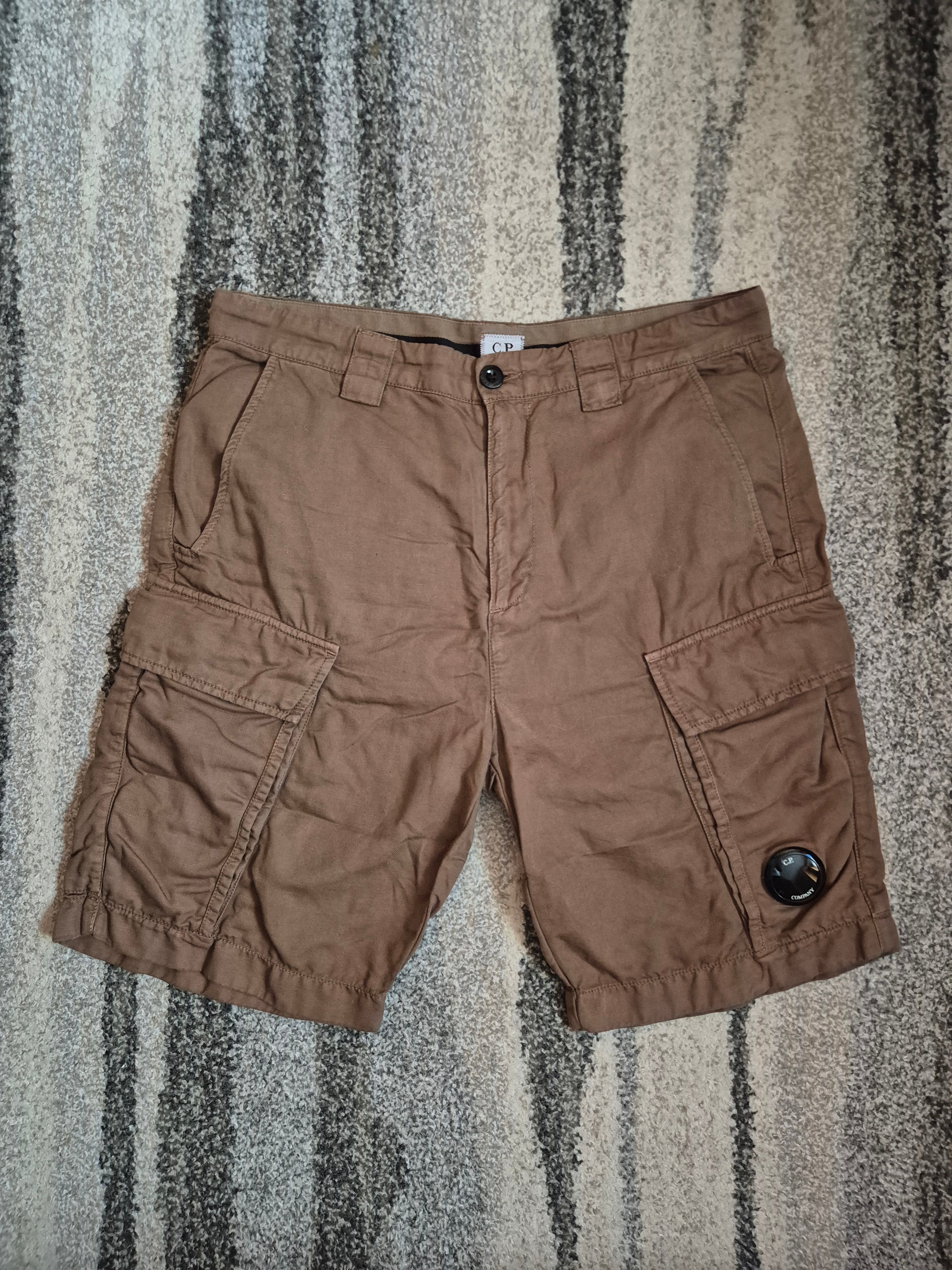 C.P. Company Cargo Shorts Brown 48