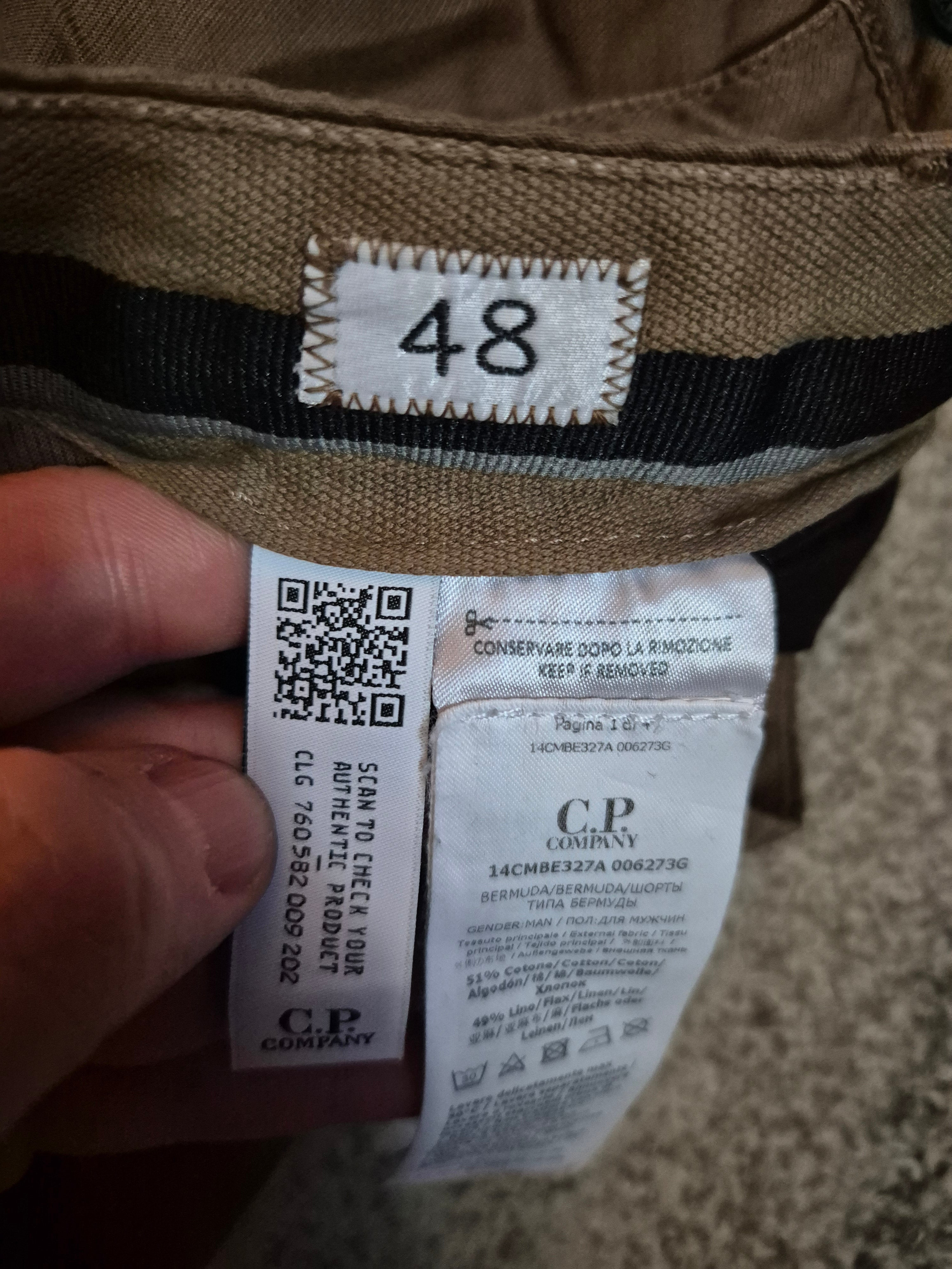 C.P. Company Cargo Shorts Brown 48