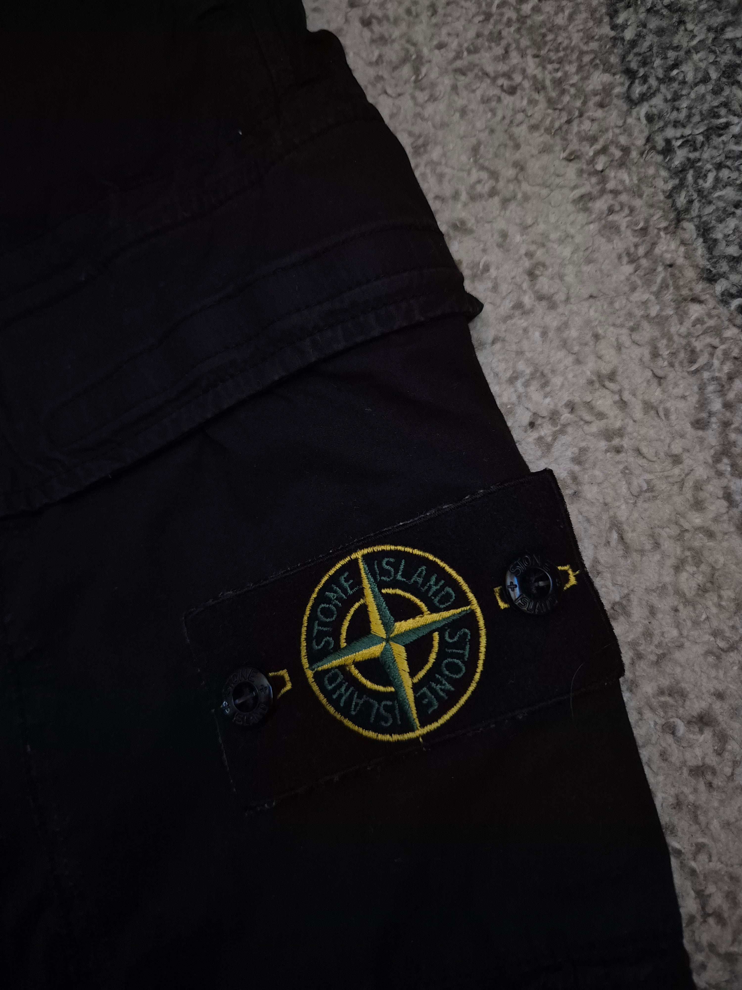 Stone Island Cargo Shorts Black W32