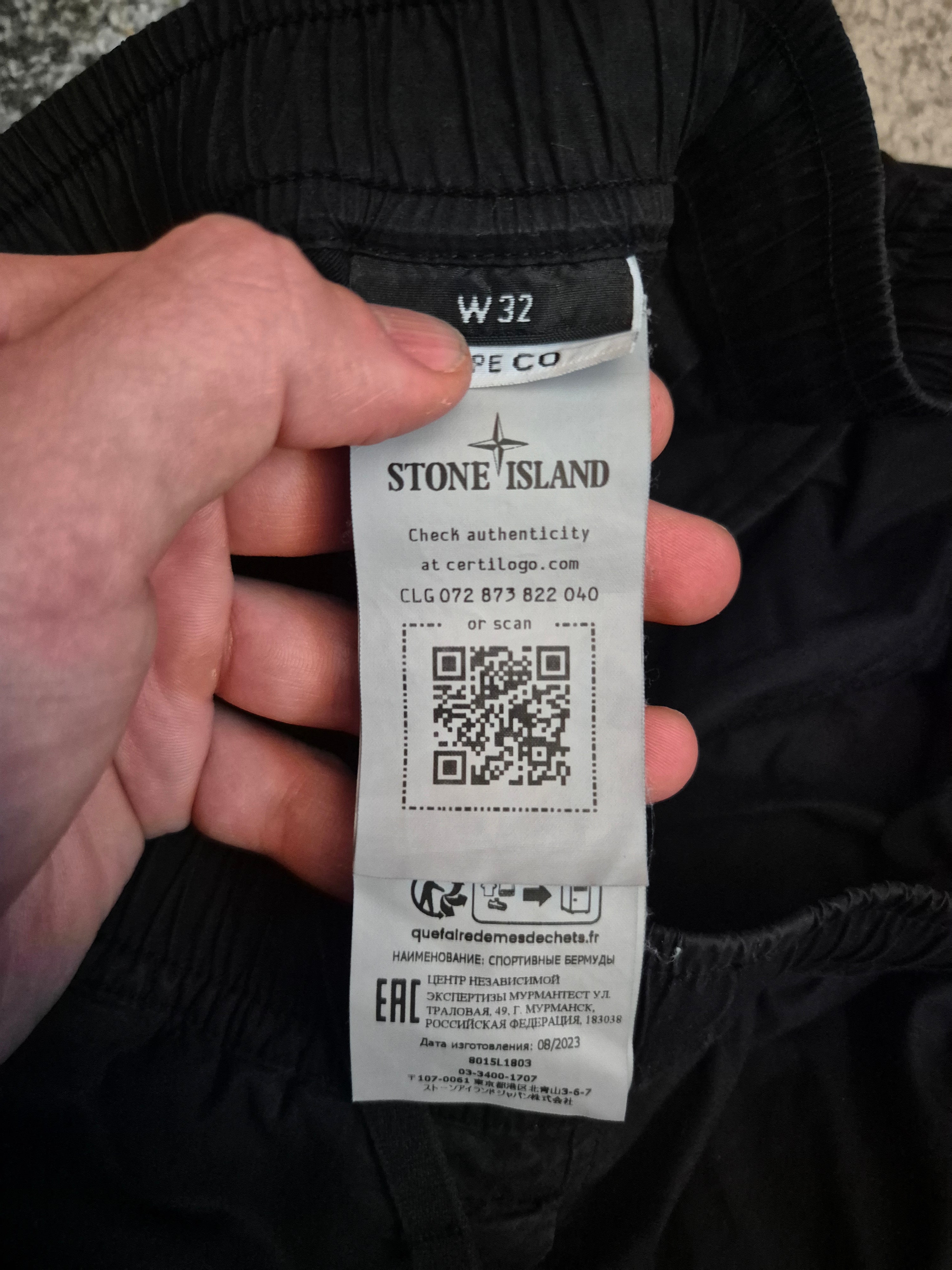 Stone Island Cargo Shorts Black W32
