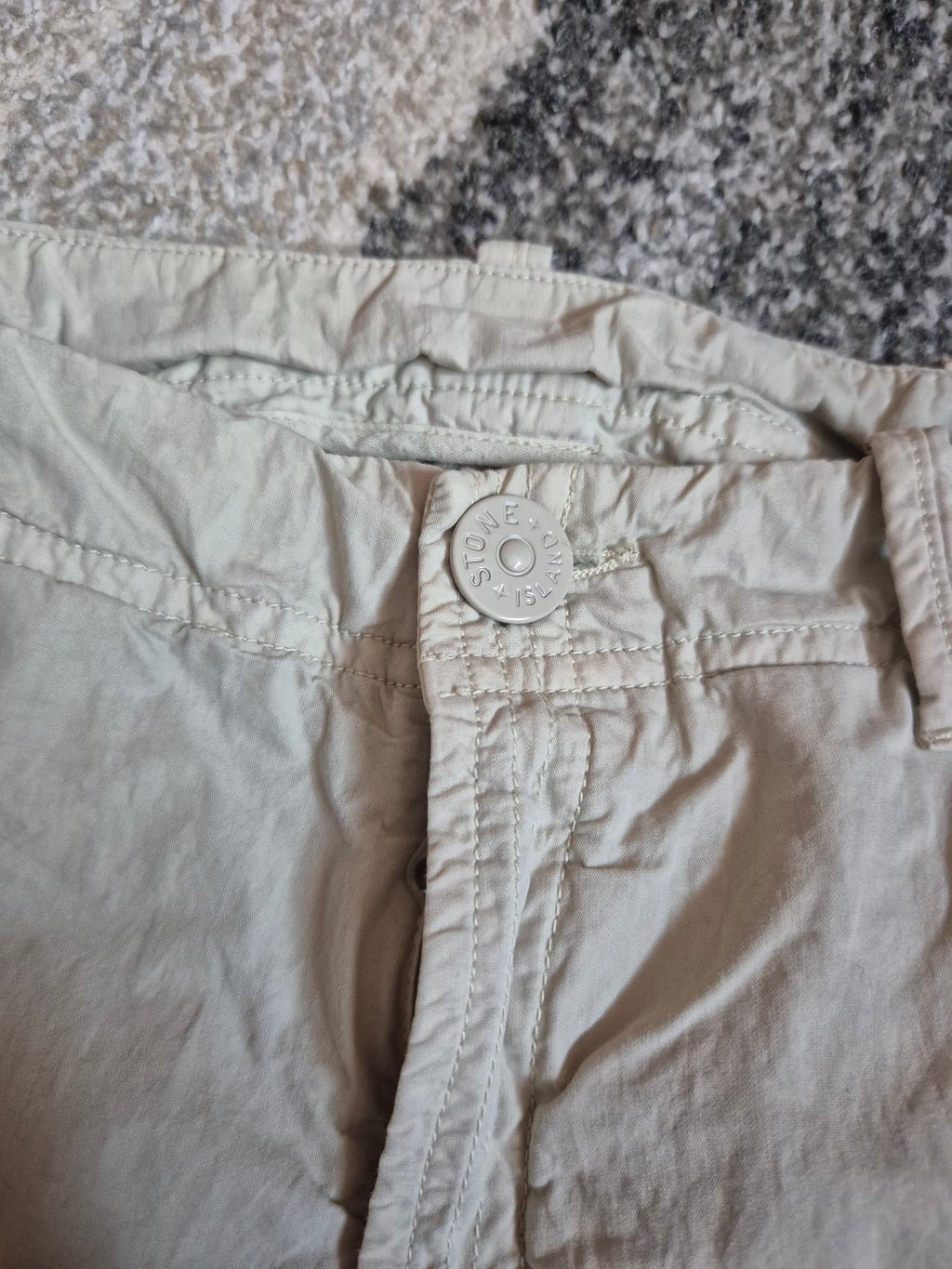 Stone Island Ghost Cargo Pants Beige W32