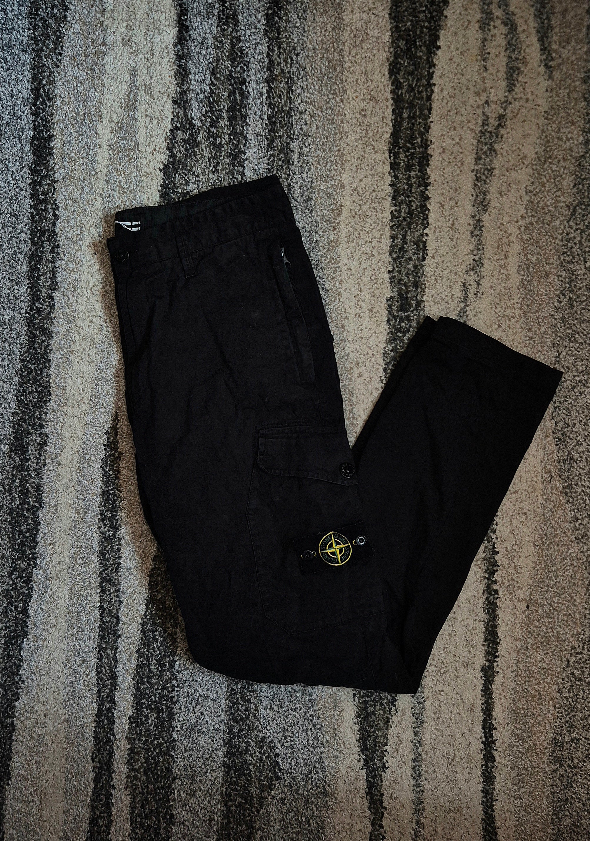 Stone Island Cargo Pants Black W33