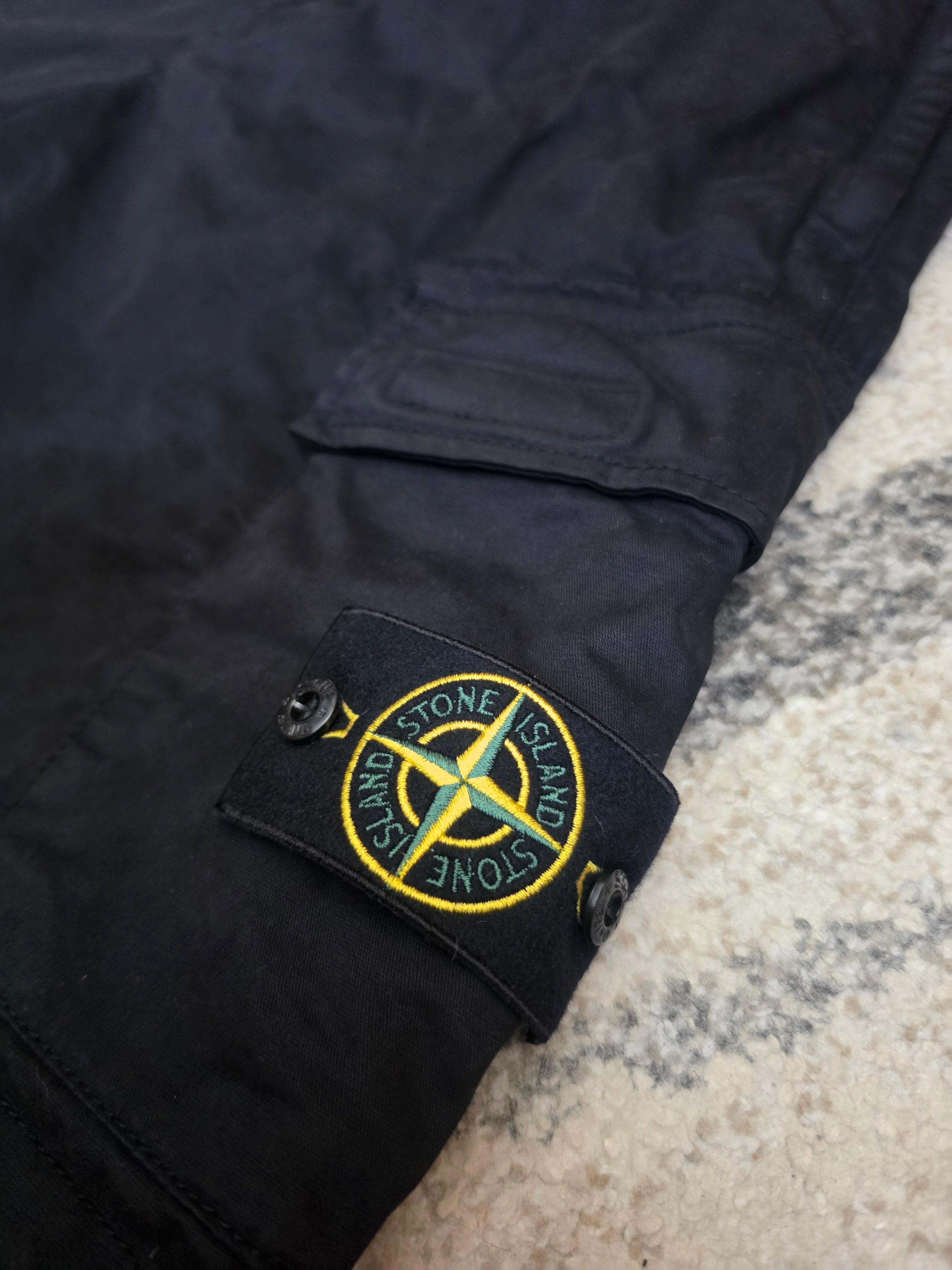 Stone Island Shorts Black W34