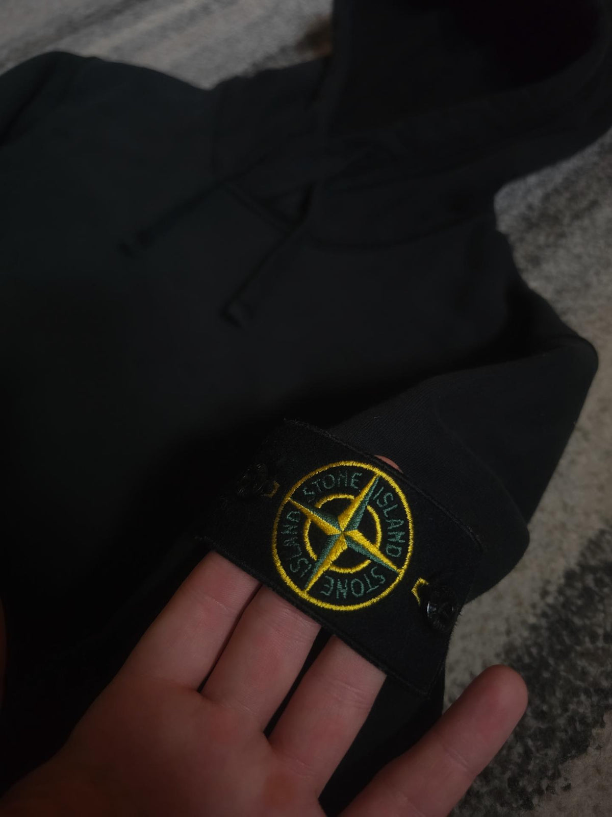 Stone Island Logo Patch Cotton Fleece Hoodie – 751564120 V0029 – Black – XL