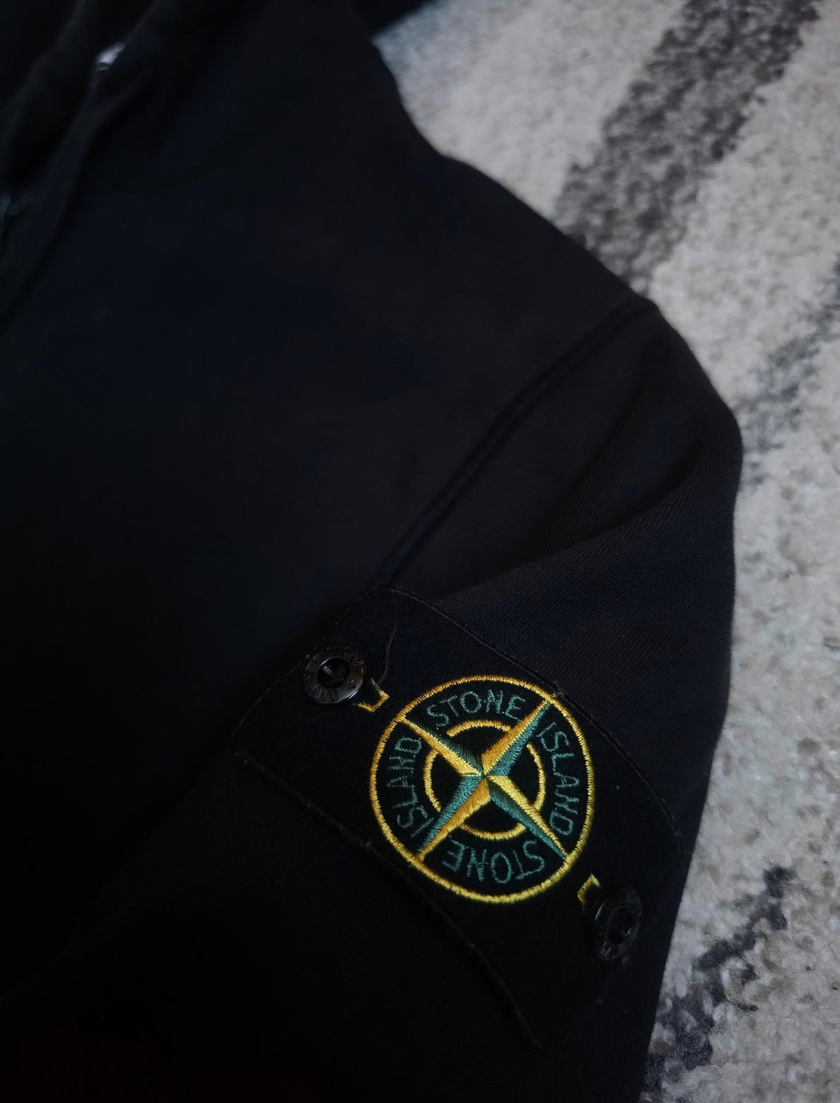 Stone Island Organic Cotton Fleece Full Zip Hoodie – K1S156100042 S0051 V0029 – Black – XL