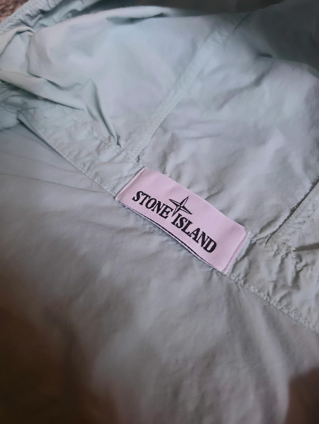 Stone Island Naslan Light Hooded Overshirt – 761512402 V0044 – Aqua – L