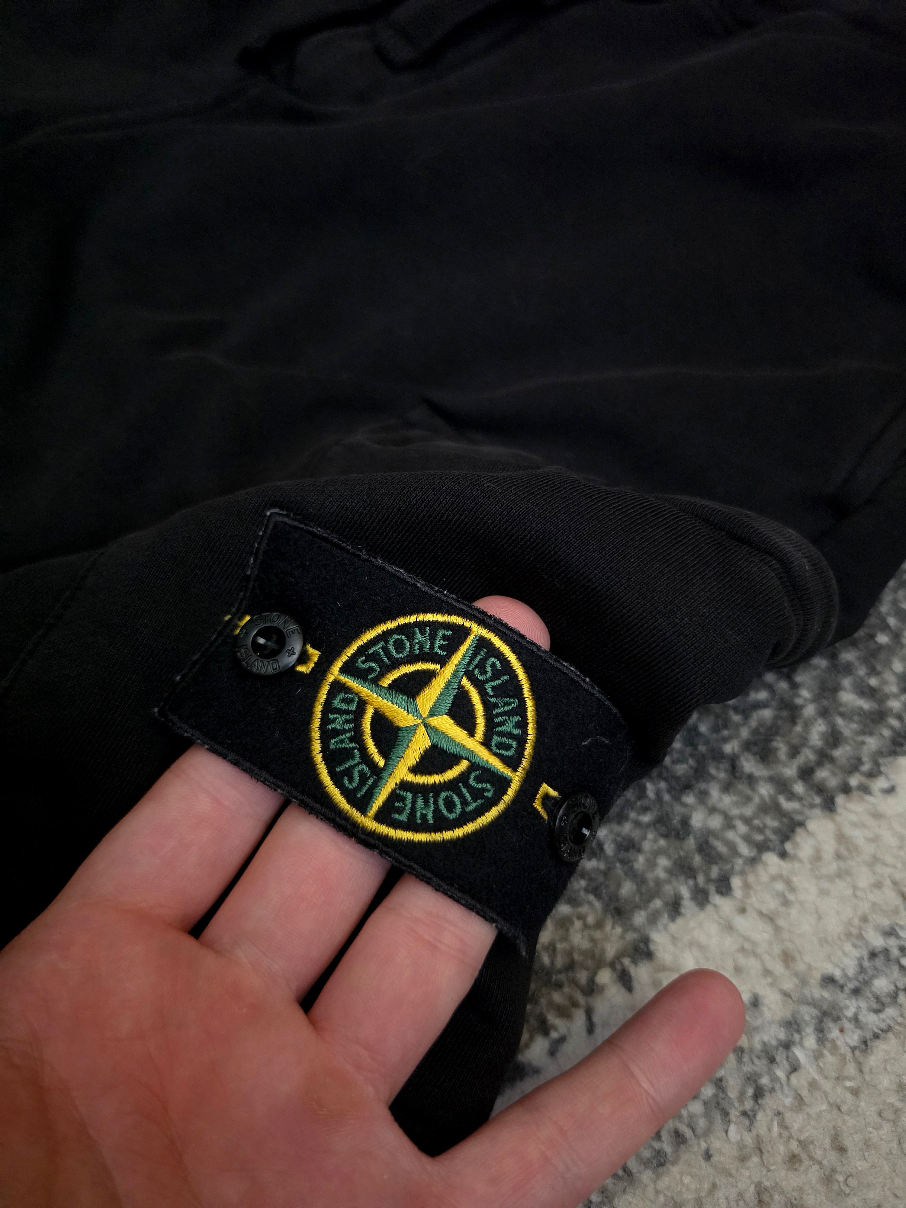Stone Island Shorts Black M