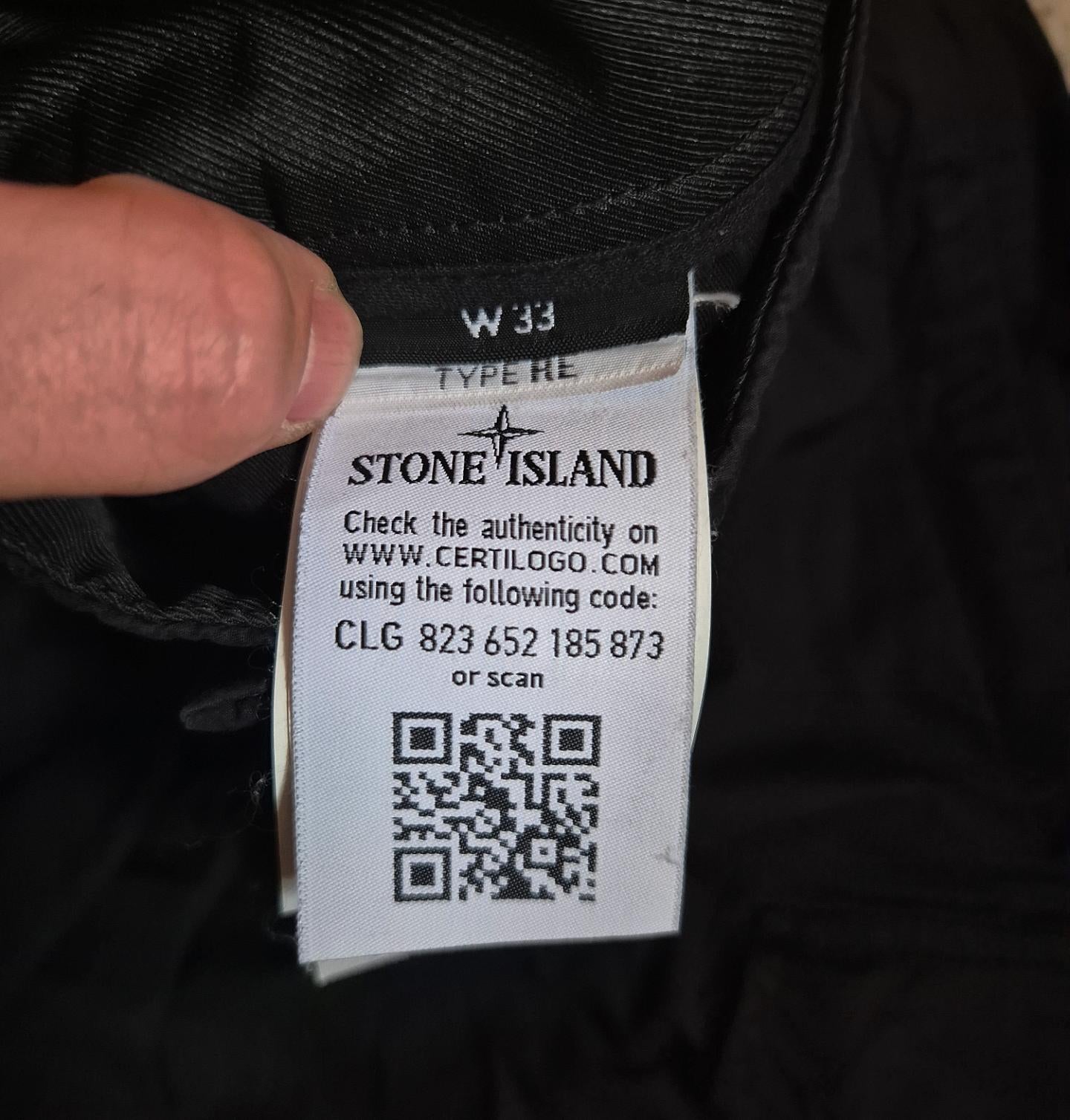 Stone Island Shorts Black W33