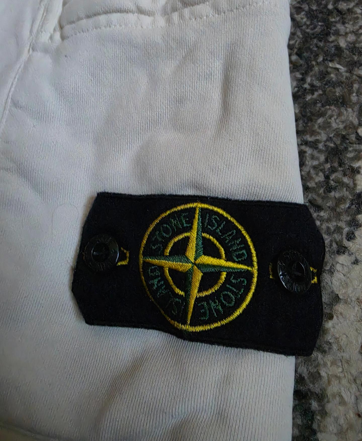 Stone Island Shorts Cream L