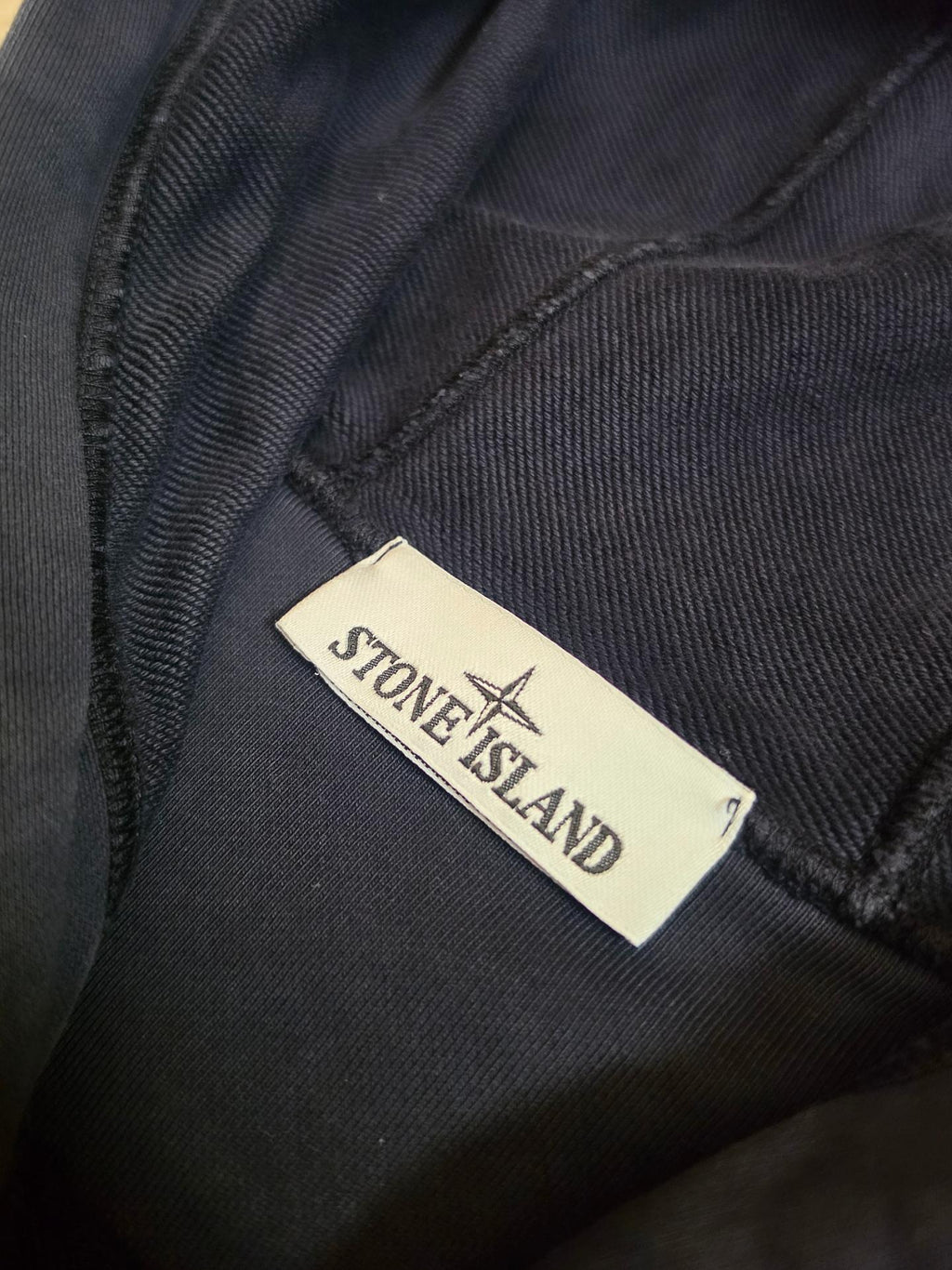 Stone Island Cotton Fleece Garment Dyed Zip Hoodie – 811564251 V0020 – Navy Blue – M