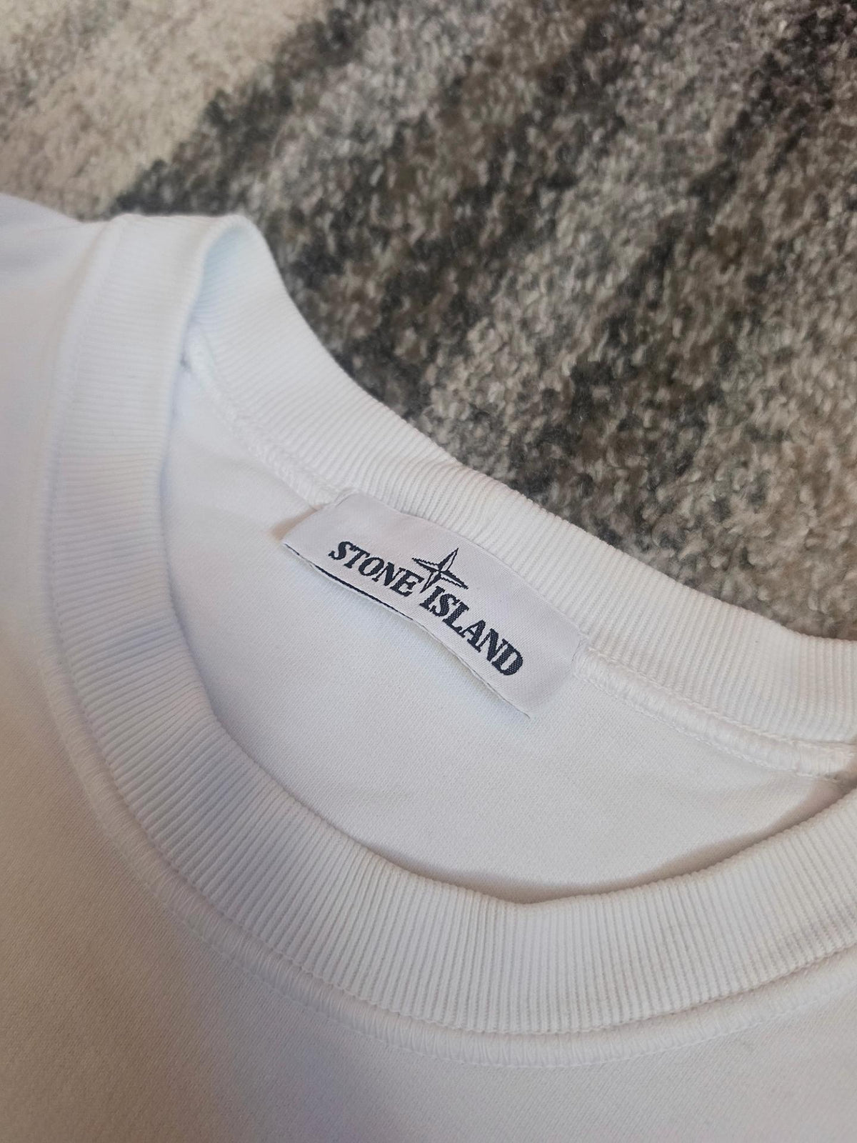 Stone Island Garment Dyed Crewneck Sweatshirt – 751563020 V0001 – White – M