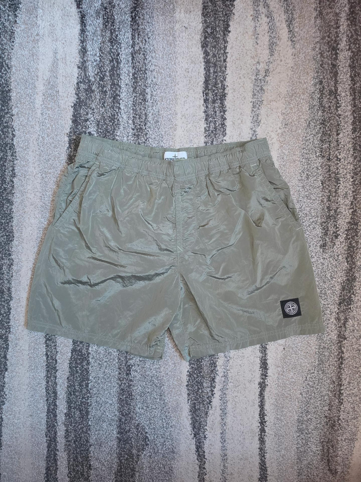 Stone Island Nylon Metal Swim Shorts – 7015B0943 V0055 – Olive – L