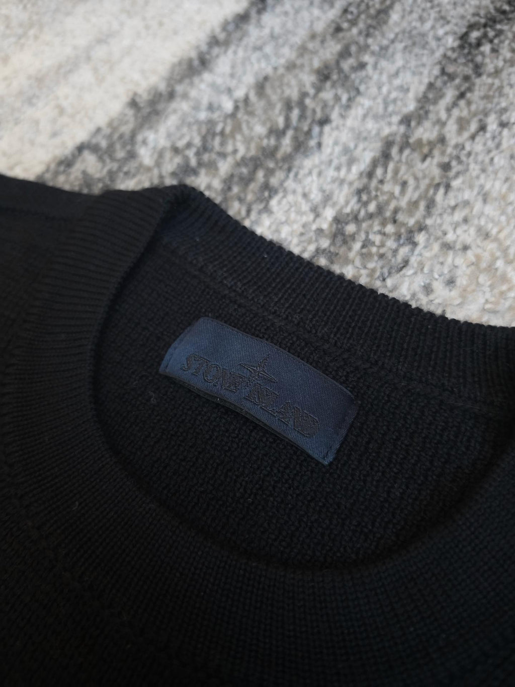 Stone Island Ghost Piece Wool Sweater – 7515567FA V0020 – Navy Blue – XL