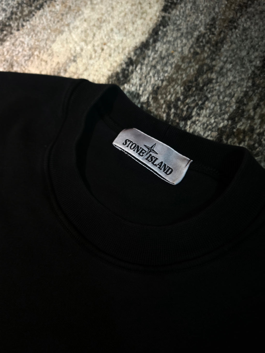 Stone Island Garment Dyed Crewneck Sweatshirt – 761563051 V0029 – Black – S
