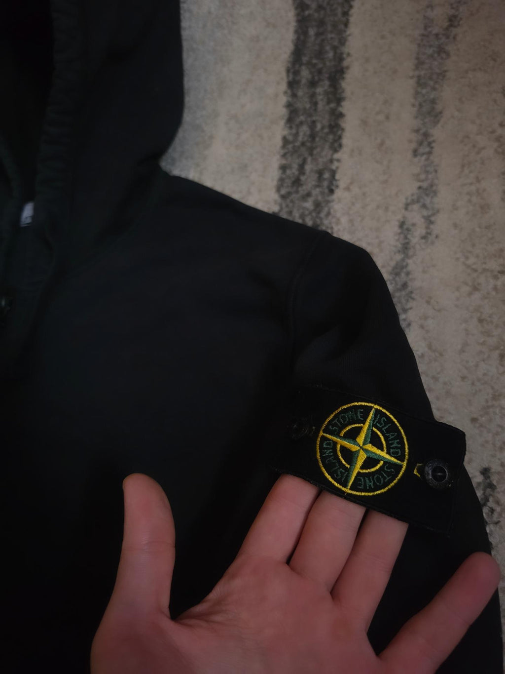 Stone Island Brushed Cotton Full Zip Hoodie – 771564220 V0029 – Black – XL