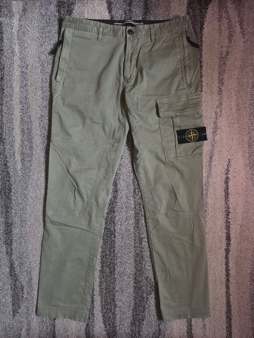 Stone Island Slim Fit Cargo Pants – 701531504 V0155 – Sage Green – W33