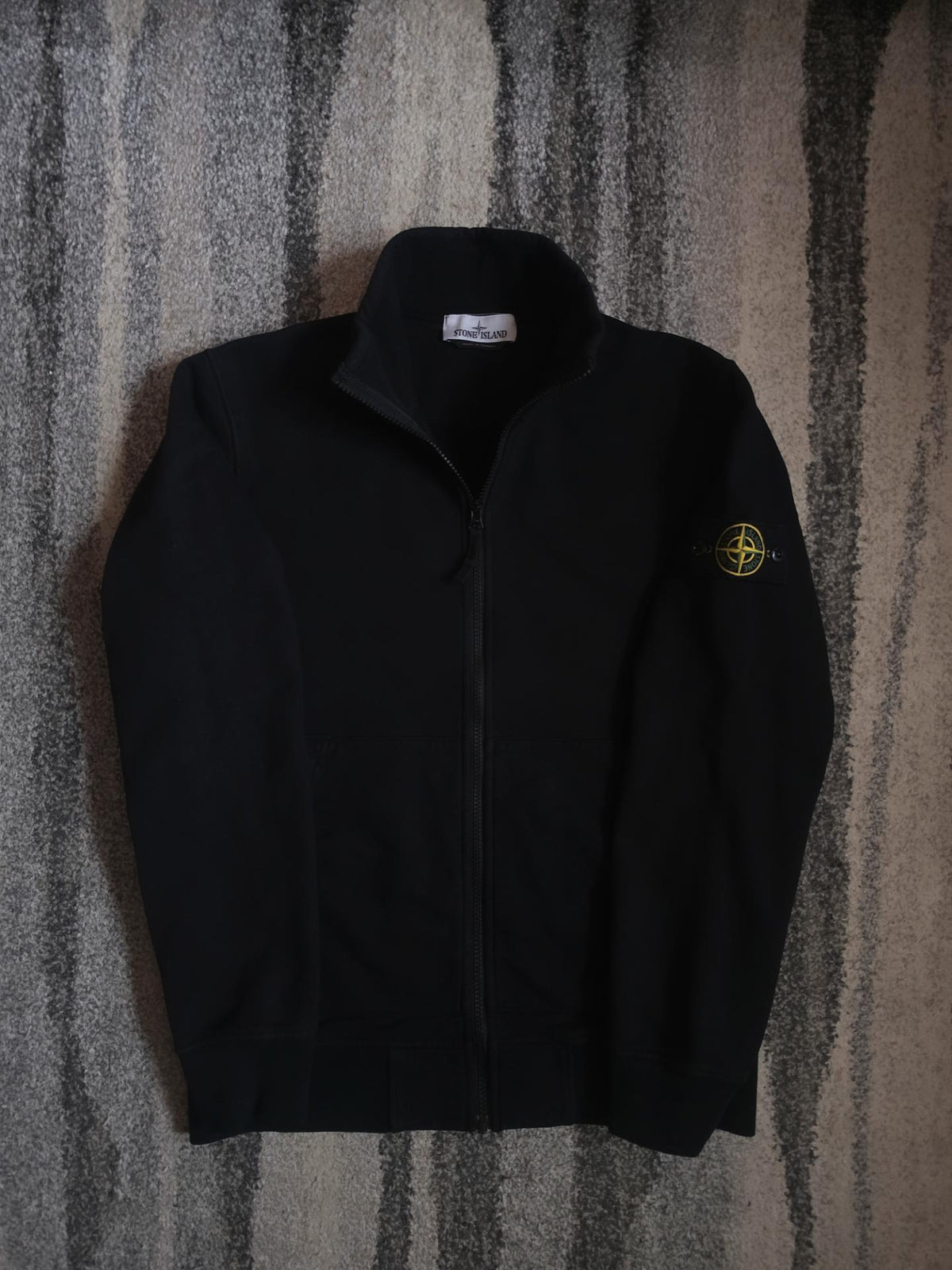 Stone Island 64320 Cotton Fleece Garment Dyed Full Zip Sweatshirt – 771564320 V0029 – Black – M