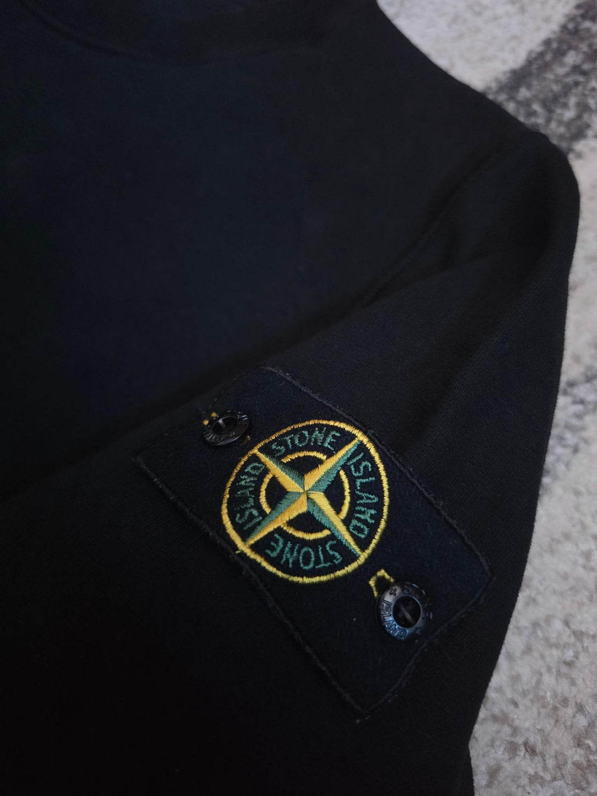 Stone Island Garment Dyed Classic Crewneck – 771563020 V0029 – Black – M