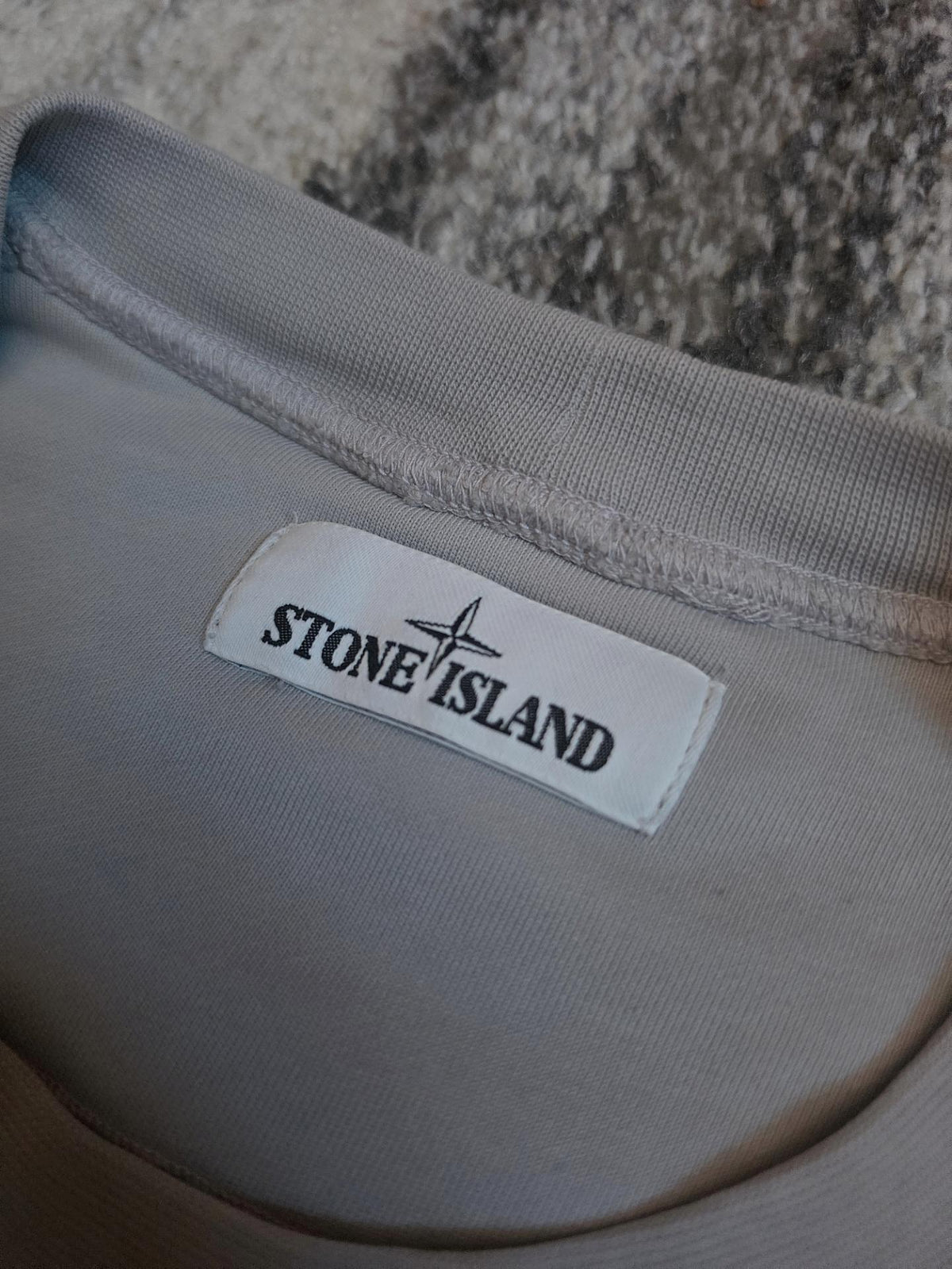 Stone Island Garment Dyed Crewneck – 721563051 V0064 – Dust Grey – XL