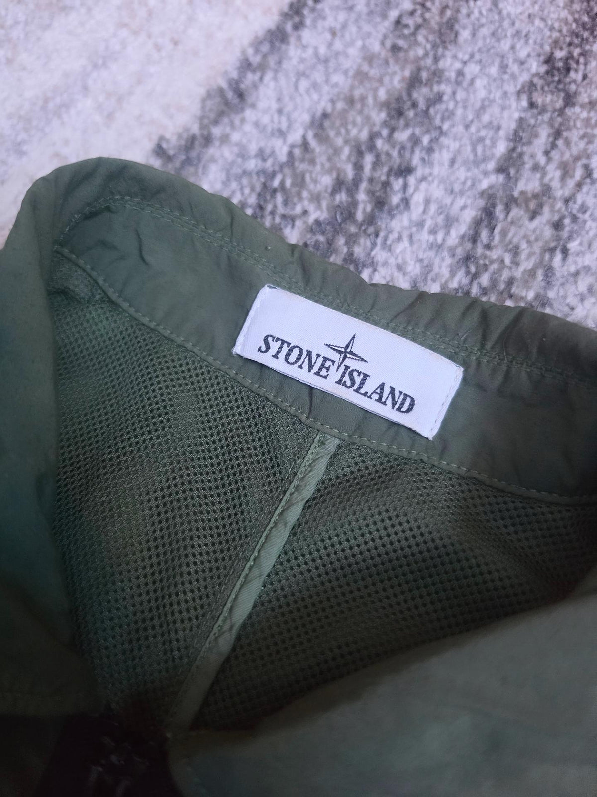 Stone Island Garment Dyed Naslan Light Overshirt – 771510303 V0058 – Green – L