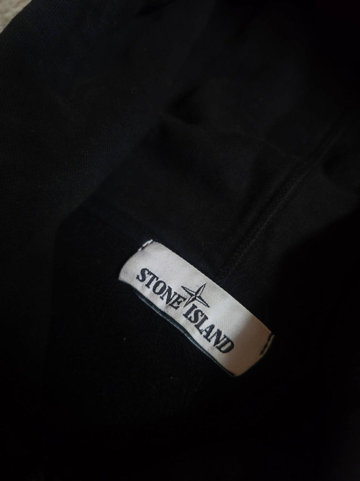 Stone Island 60220 Garment Dyed Cotton Fleece Full Zip Hoodie – 711560220 V0029 – Black – M