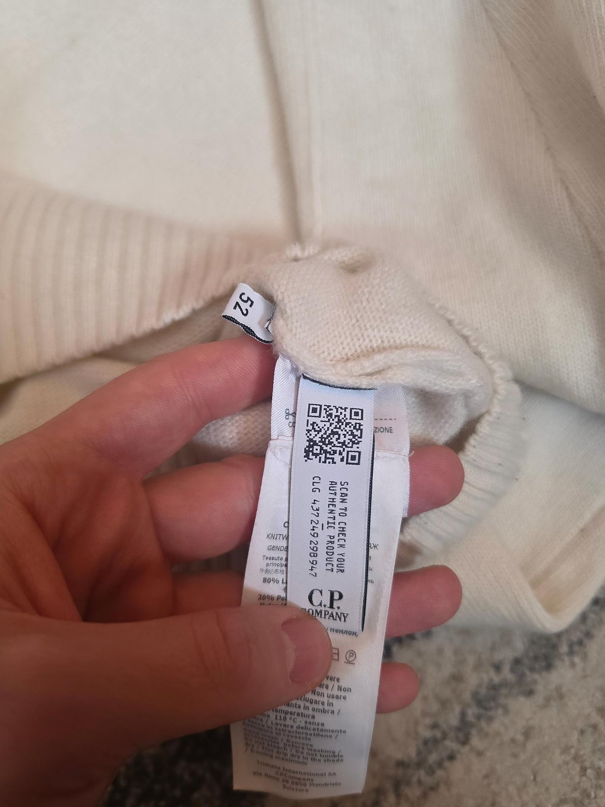 C.P. Company Lambswool Sweater – CMKN087A 005504A – Cream – 52