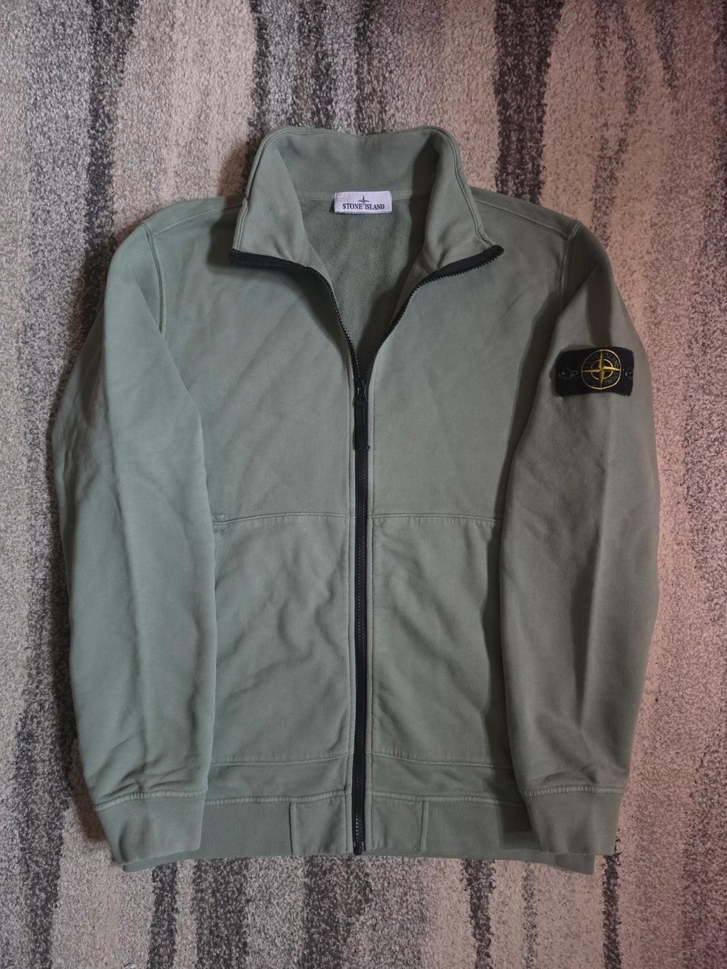 Stone Island Brushed Cotton Fleece Garment Dyed Full Zip – 791562820 V0055 – Sage Green – XL