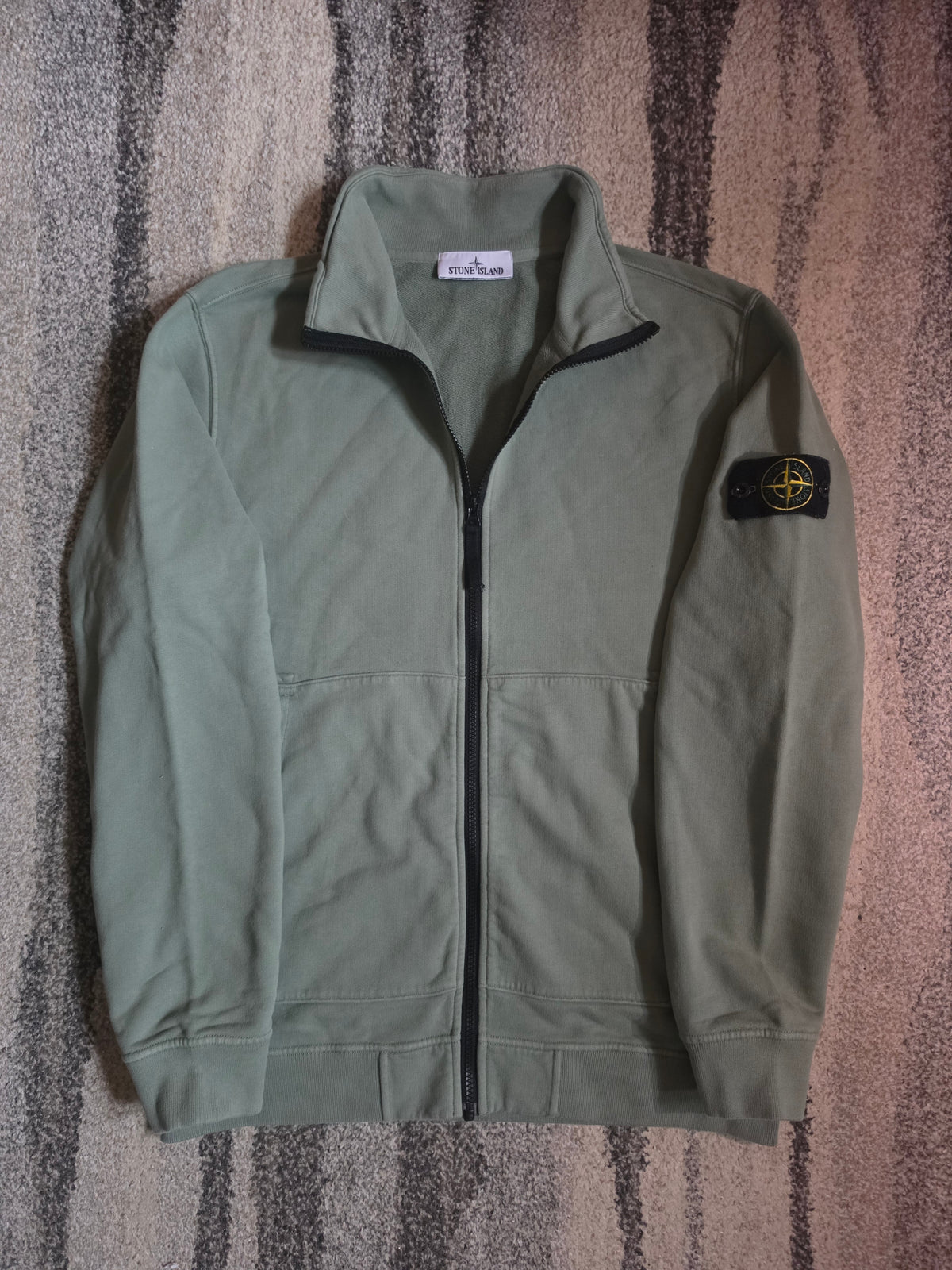 Stone Island Brushed Cotton Fleece Garment Dyed Full Zip – 791562820 V0055 – Sage Green – XL
