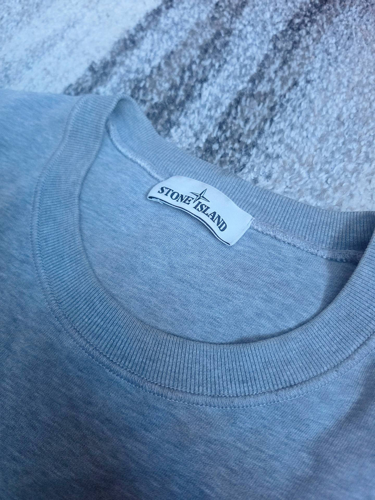 Stone Island 63020 Crewneck Sweatshirt – 731563020 V0M64 – Melange Grey – XL