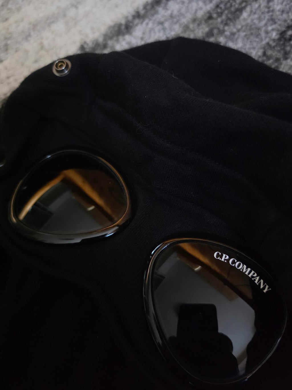 C.P. Company Diagonal Raised Fleece Goggle Zip Hoodie – 13CMSS082A 005086W – Black – XL