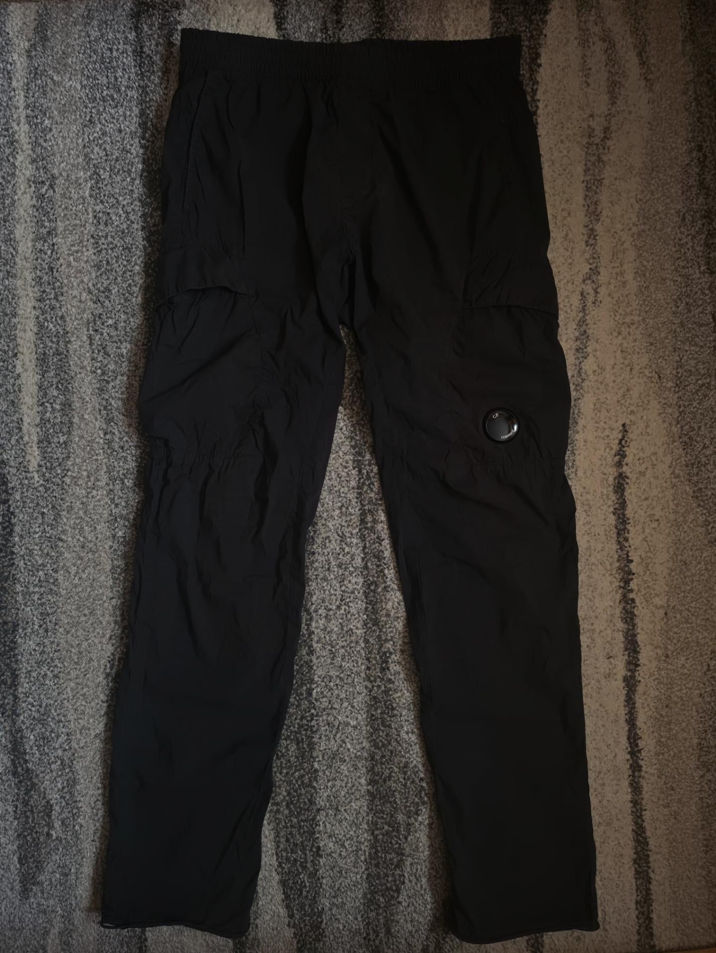 C.P. Company Nylon Cargo Pants Black L (50)