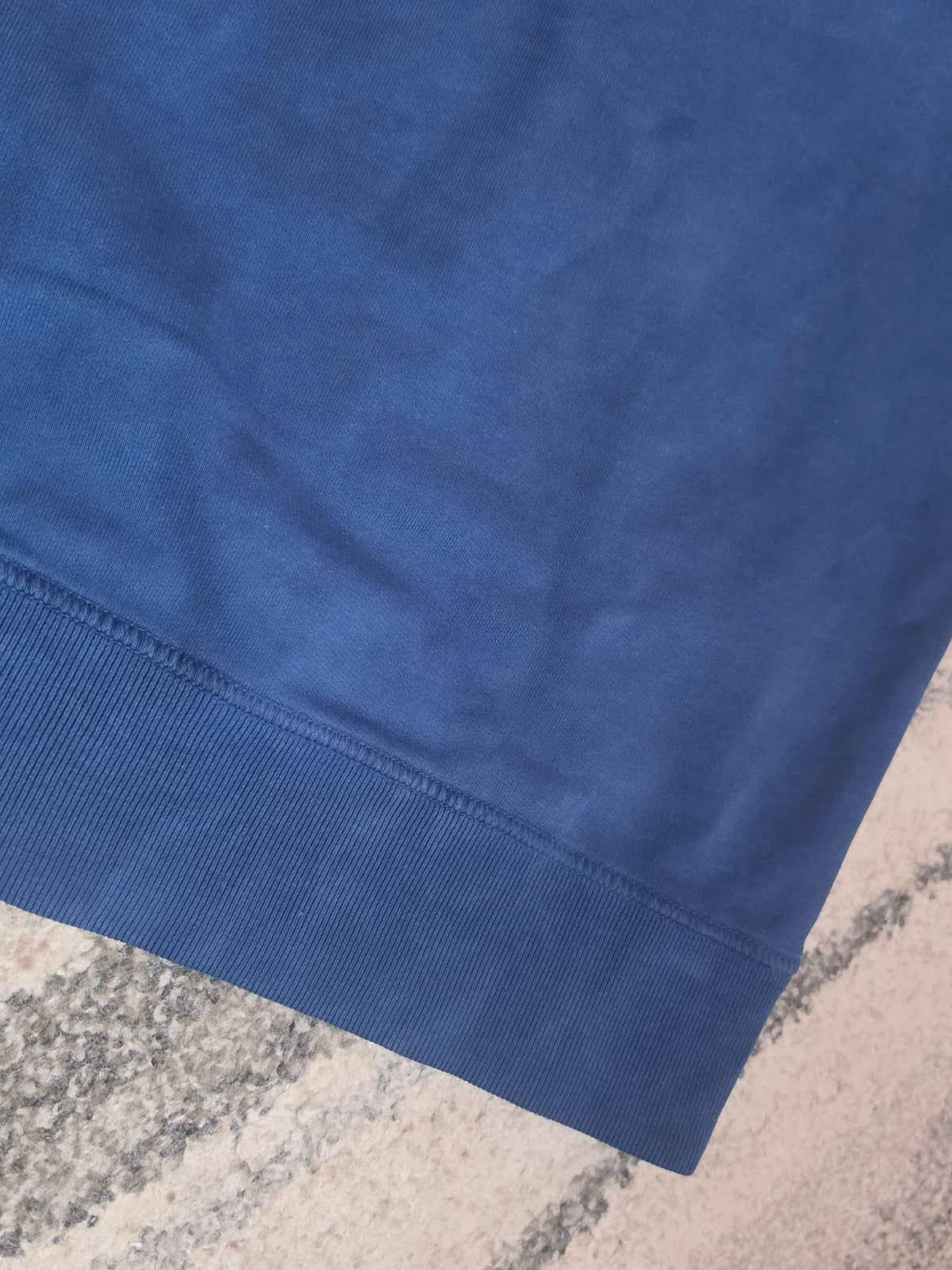 Stone Island Garment Dyed Crewneck Sweatshirt – 731563020 – Royale Blue – L