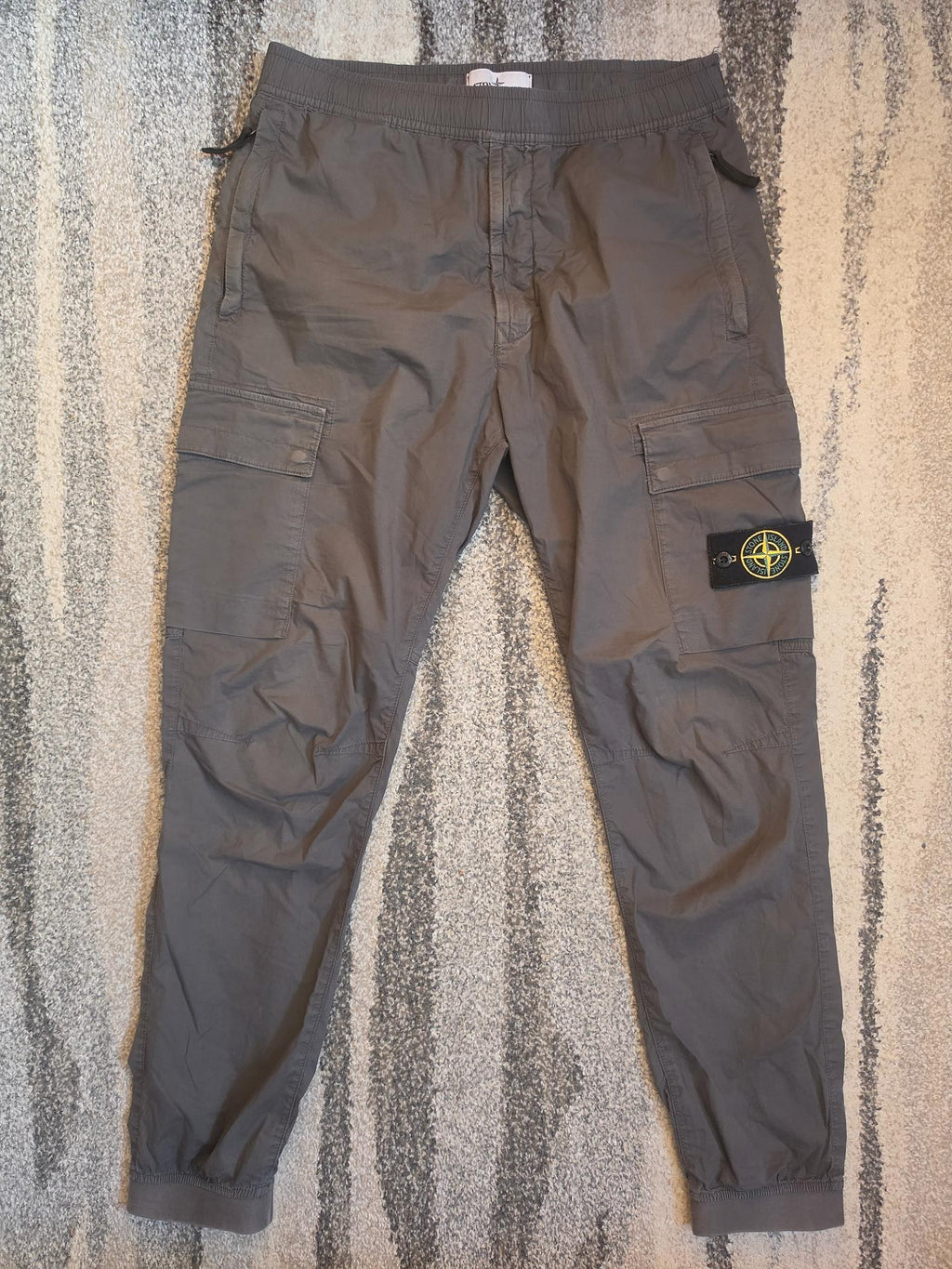 Stone Island Regular Tapered Cargo Pants – 101531303 V0065 – Dark Grey – W31