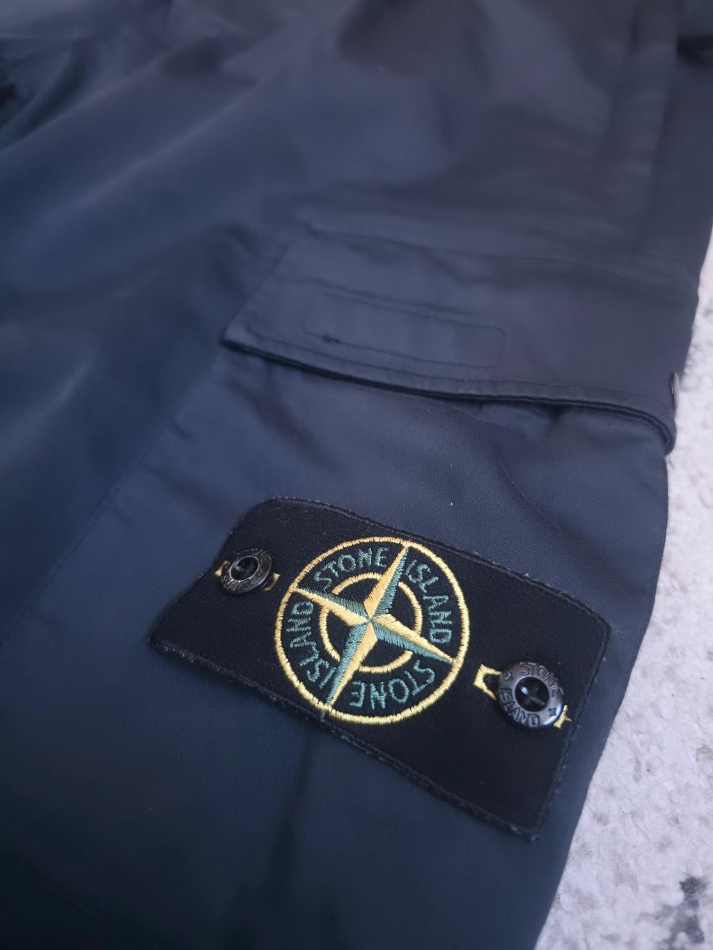 Stone Island Tapered Cargo Trousers – 741531309 V0020 – Navy Blue – W31