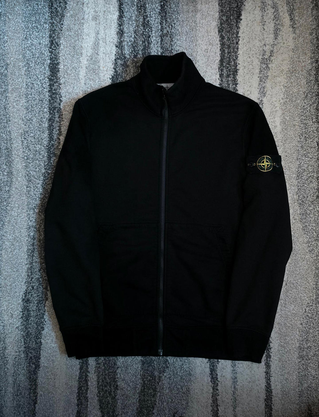 Stone Island 64320 Cotton Fleece Garment Dyed Full Zip Sweatshirt – Art. 771564320 V0029 – Black – L