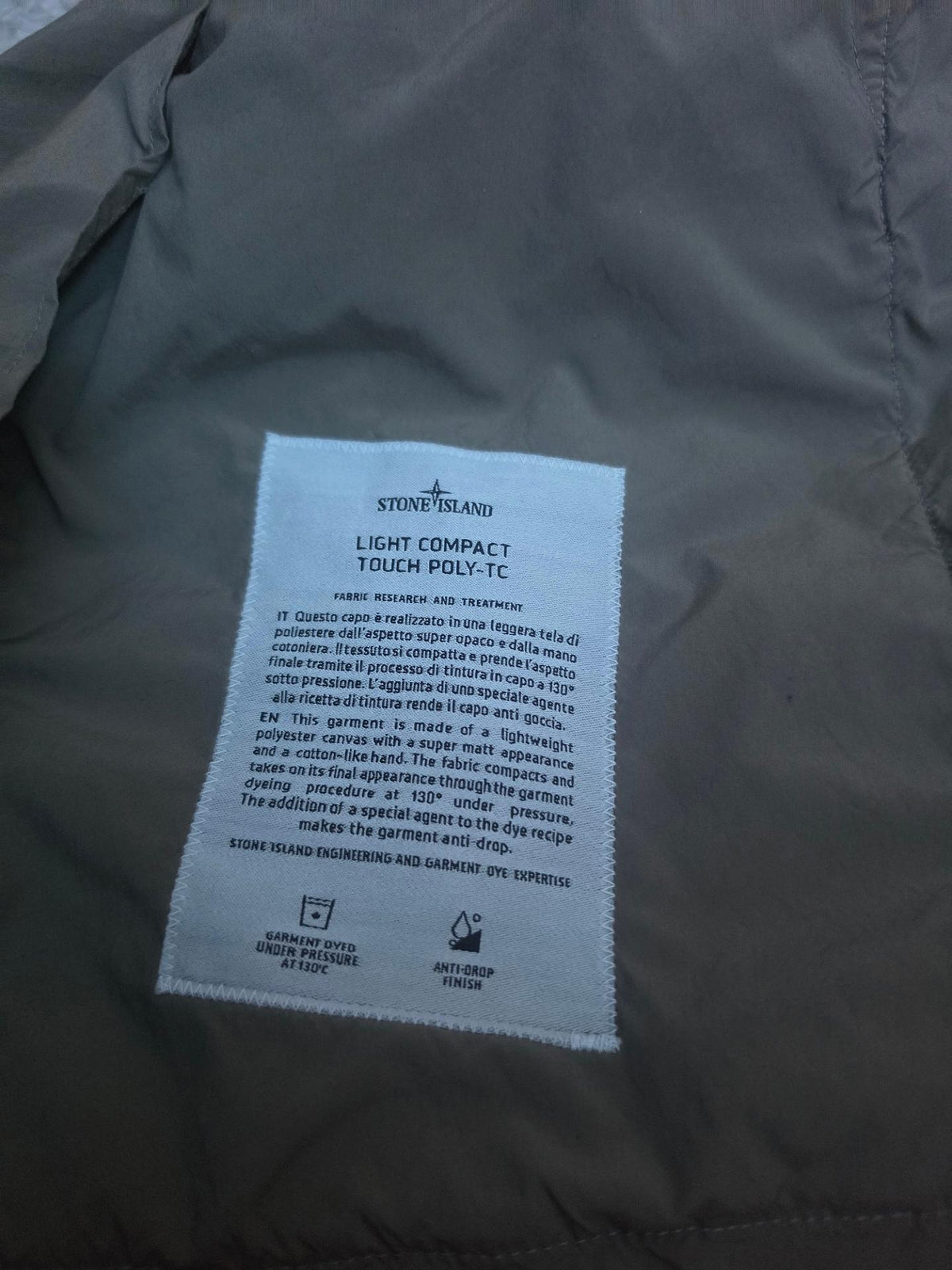 Stone Island 4100052 Light Compact Touch Poly-TC Short Parka – L1S154100052 S0042 V005G – Military Green – XL