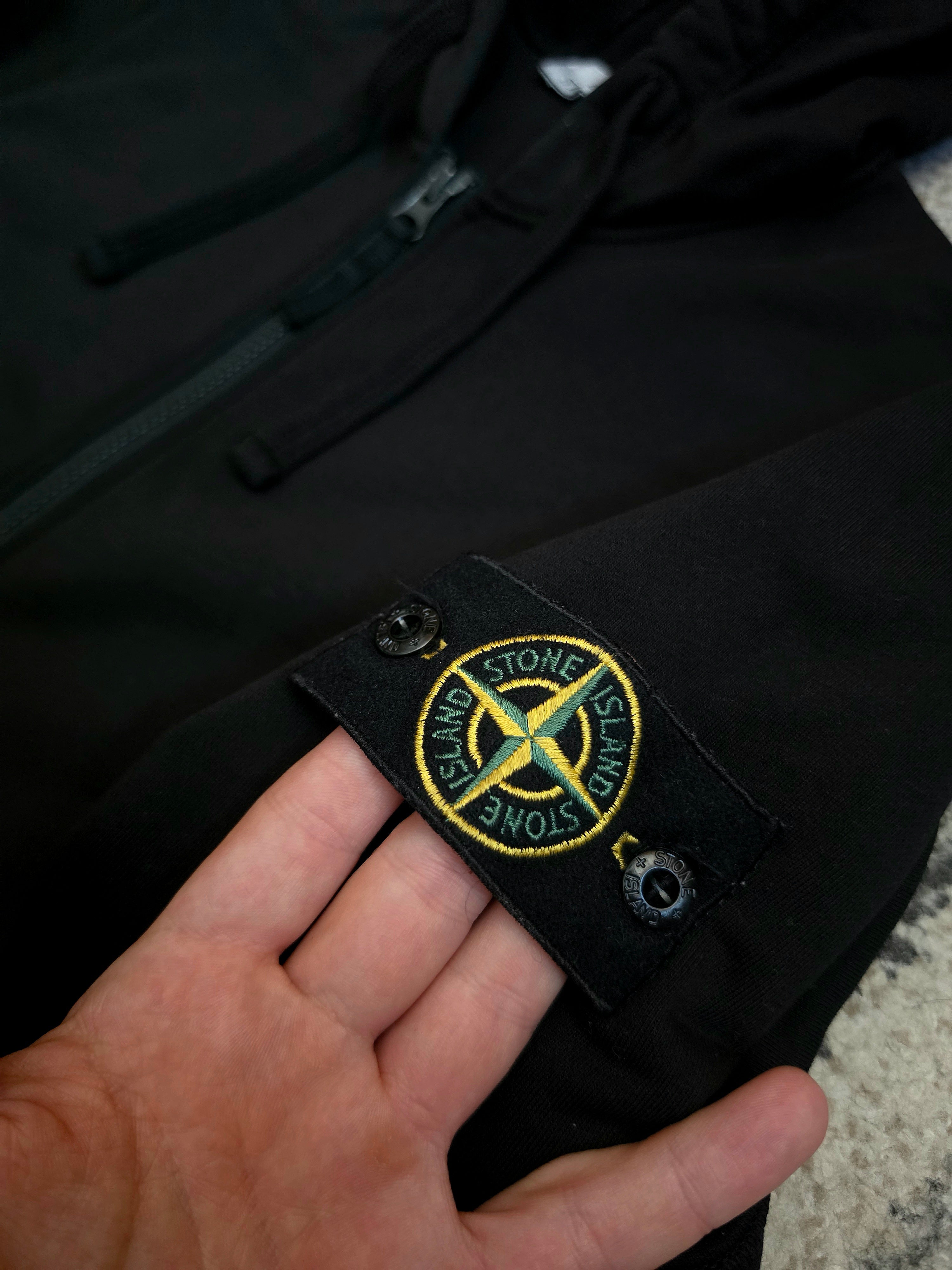 Stone Island Zip Hoodie Black M
