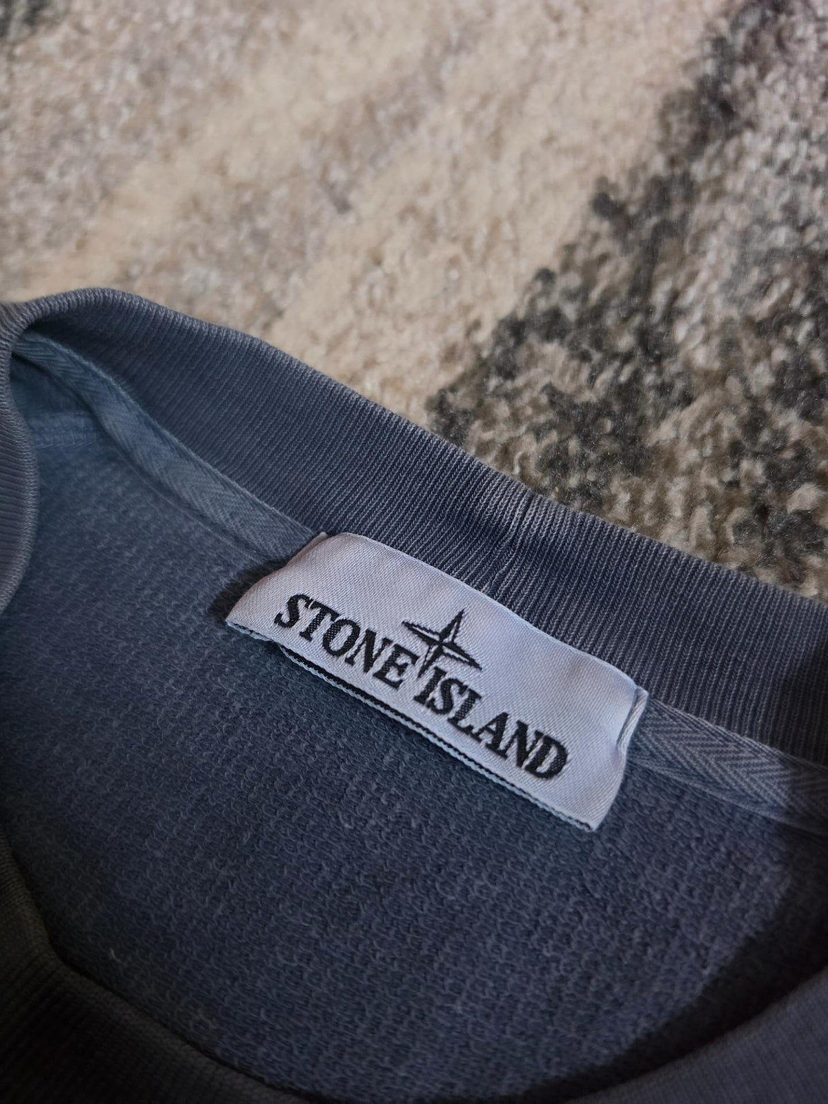 Stone Island Old Treatment Crewneck Sweatshirt – 801566060 V0124 – Avio Blue – L