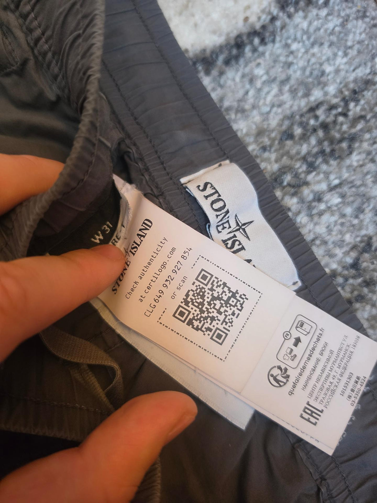 Stone Island Regular Tapered Cargo Pants – 101531303 V0065 – Dark Grey – W31