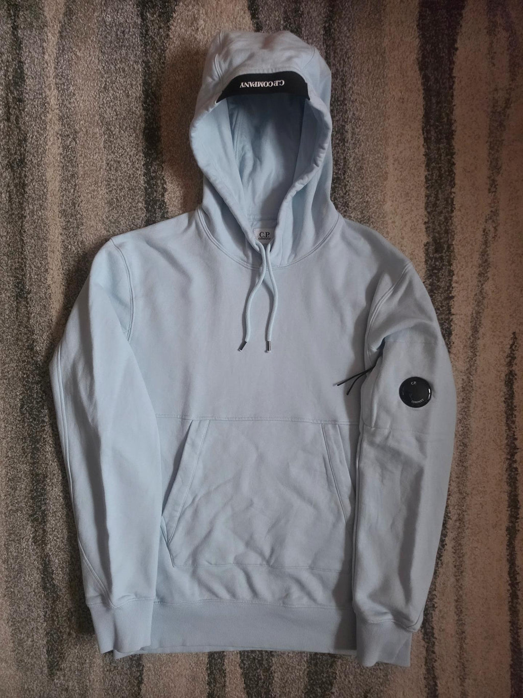 C.P. Company Diagonal Raised Fleece Lens Hoodie – 16CMSS023A 005086W – Starlight Blue – M