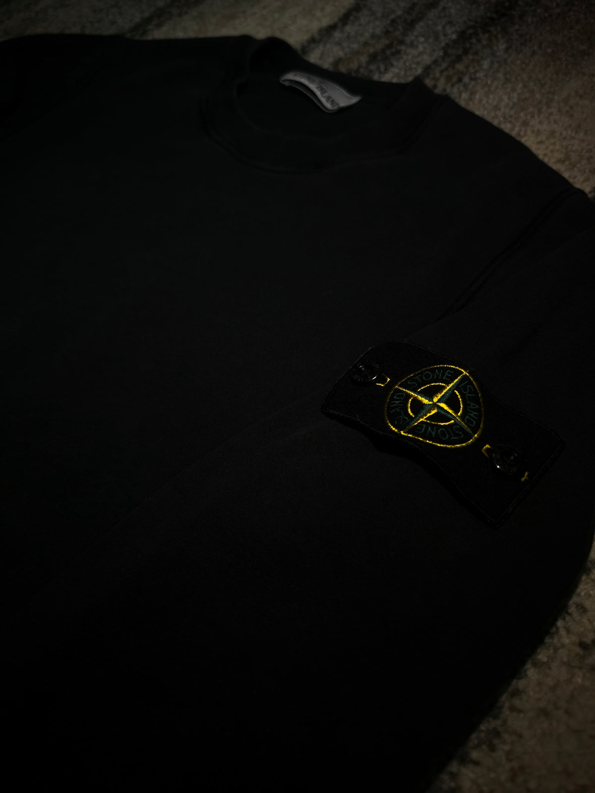 Stone Island Garment Dyed Crewneck Sweatshirt – 761563051 V0029 – Black – S