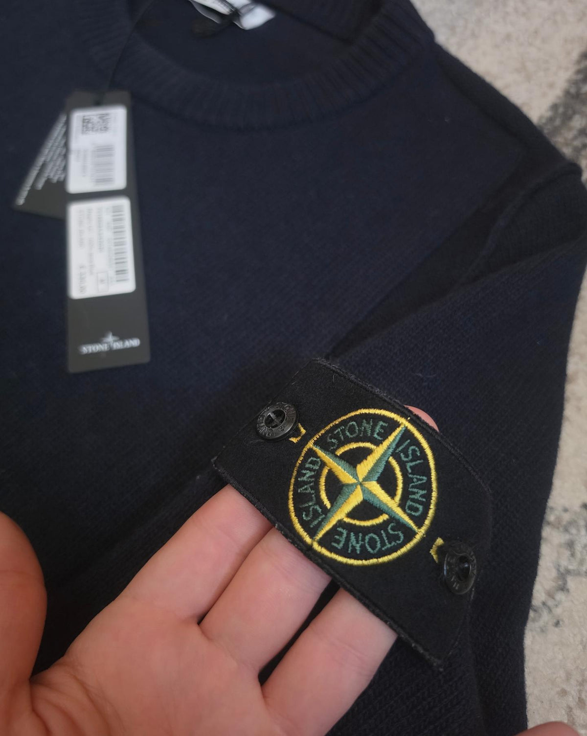Stone Island 508A3 Lambswool Crewneck Knit – 7915508A3 V0020 – Navy Blue – M