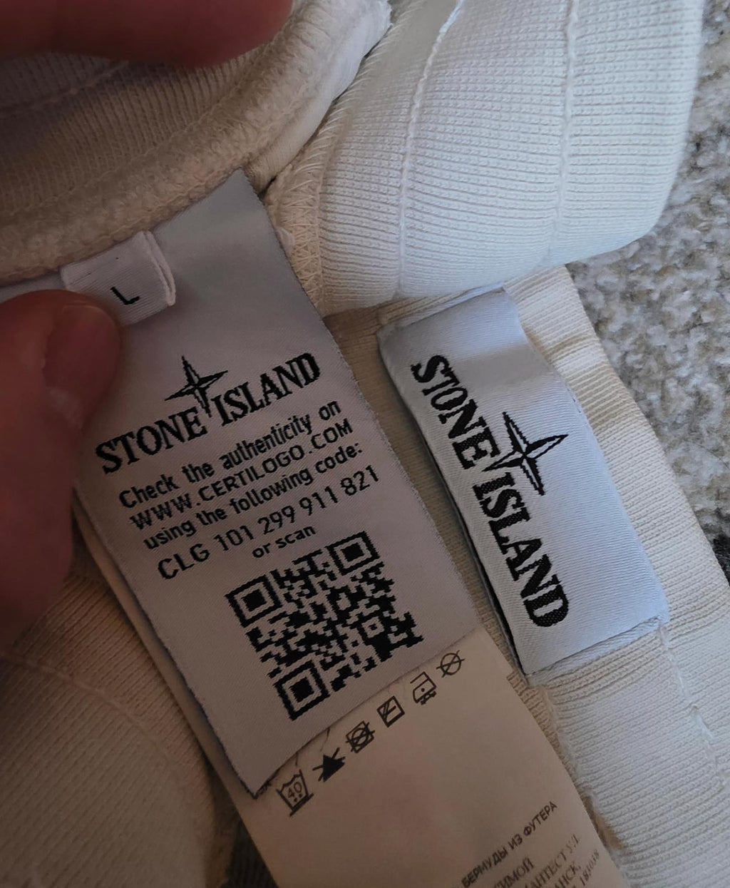 Stone Island Shorts Cream L