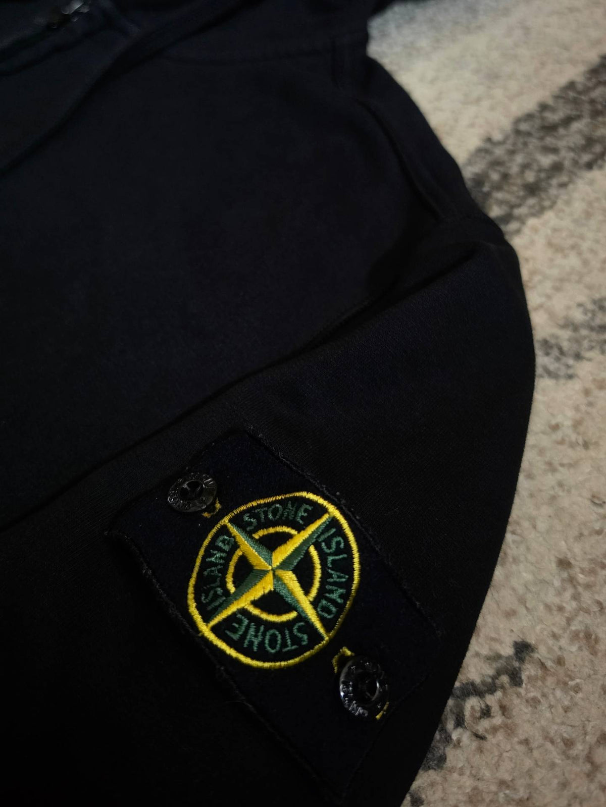 Stone Island Zipped Hoodie – 671560220 V0029 – Black – XL