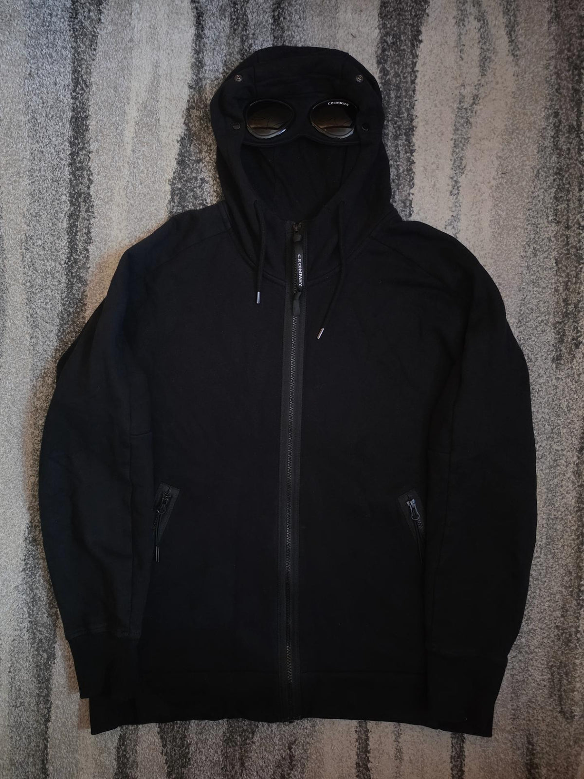 C.P. Company Diagonal Raised Fleece Goggle Zip Hoodie – 13CMSS082A 005086W – Black – XL