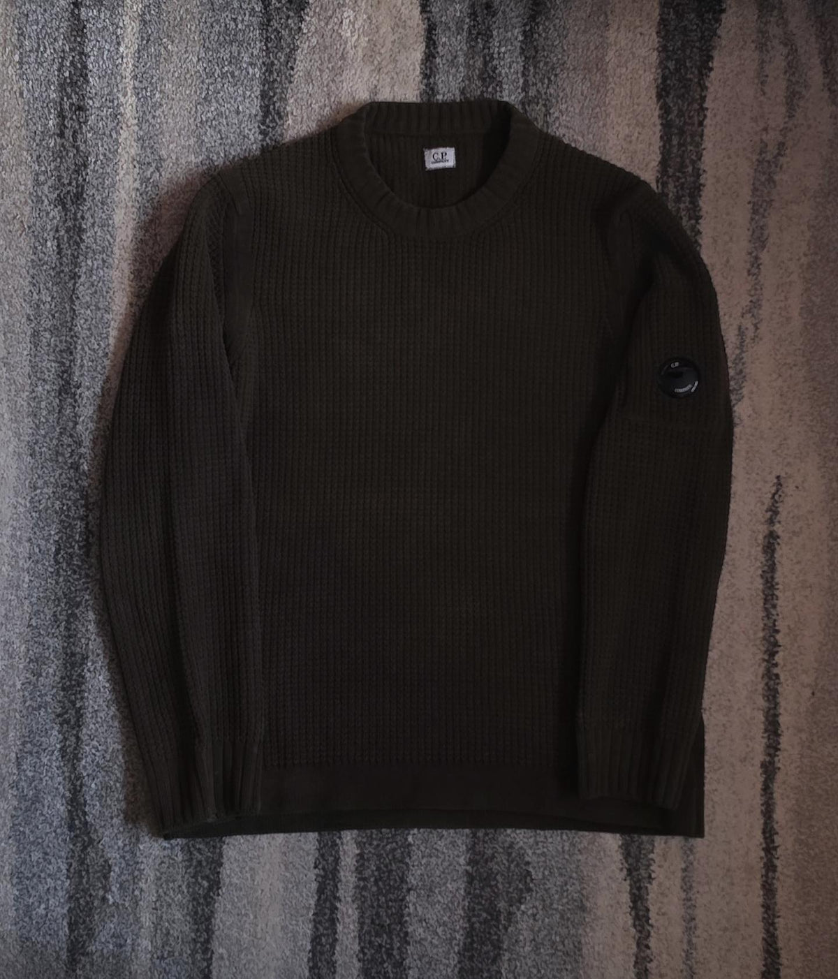 C.P. Company Chenille Crewneck Knit – 13CMKN016A 005558G 683 – Khaki – 52 (XL)