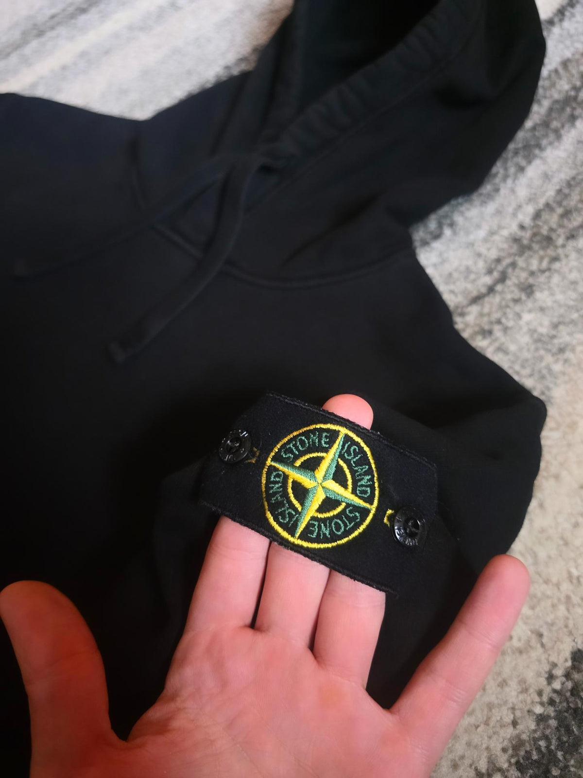Stone Island Brushed Cotton Fleece Garment Dyed Hoodie – 771564120 V0029 – Black – L