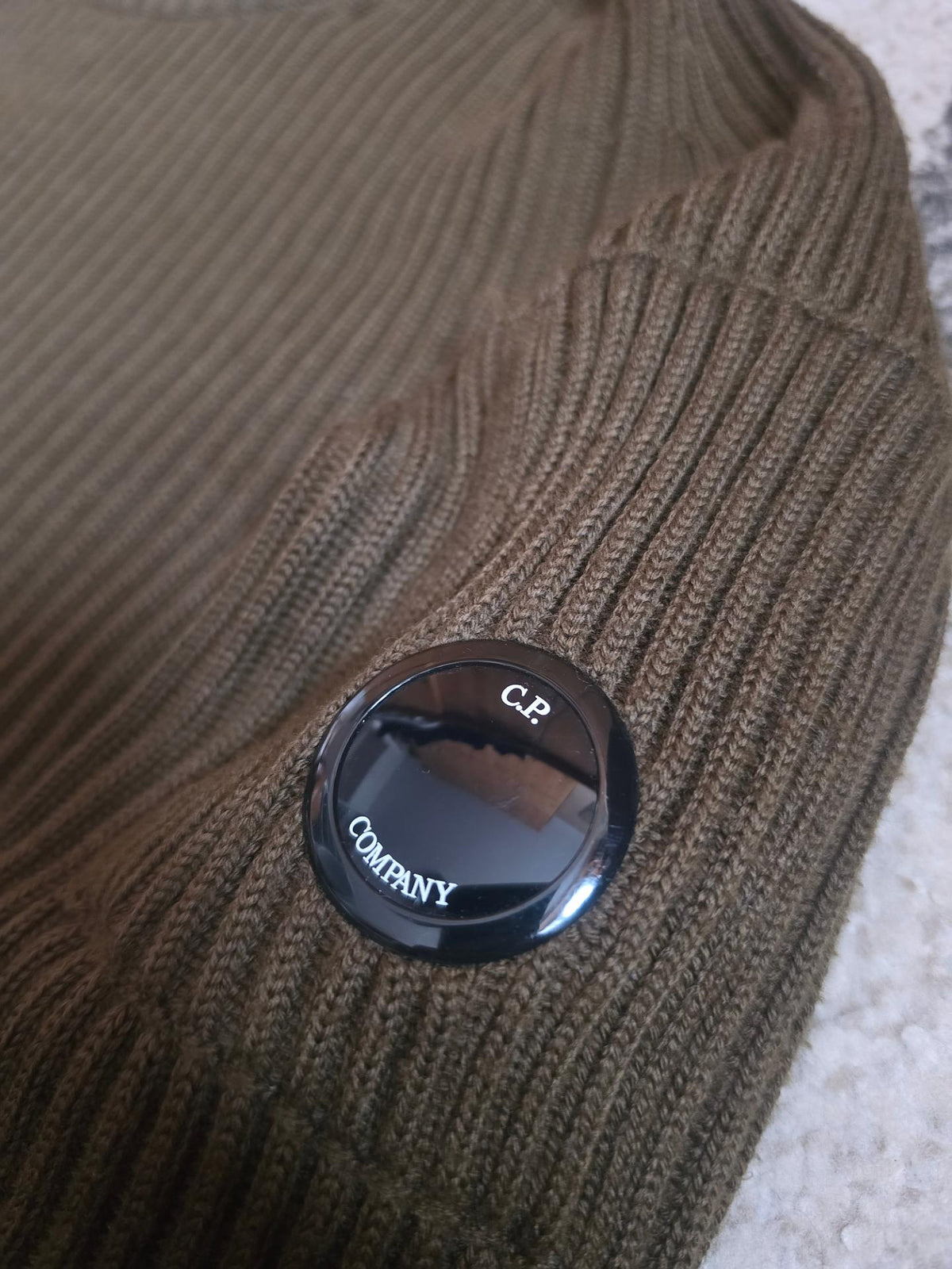 C.P. Company Wool Lens Sweater – 13CMKN204A 005292A – Khaki – 50